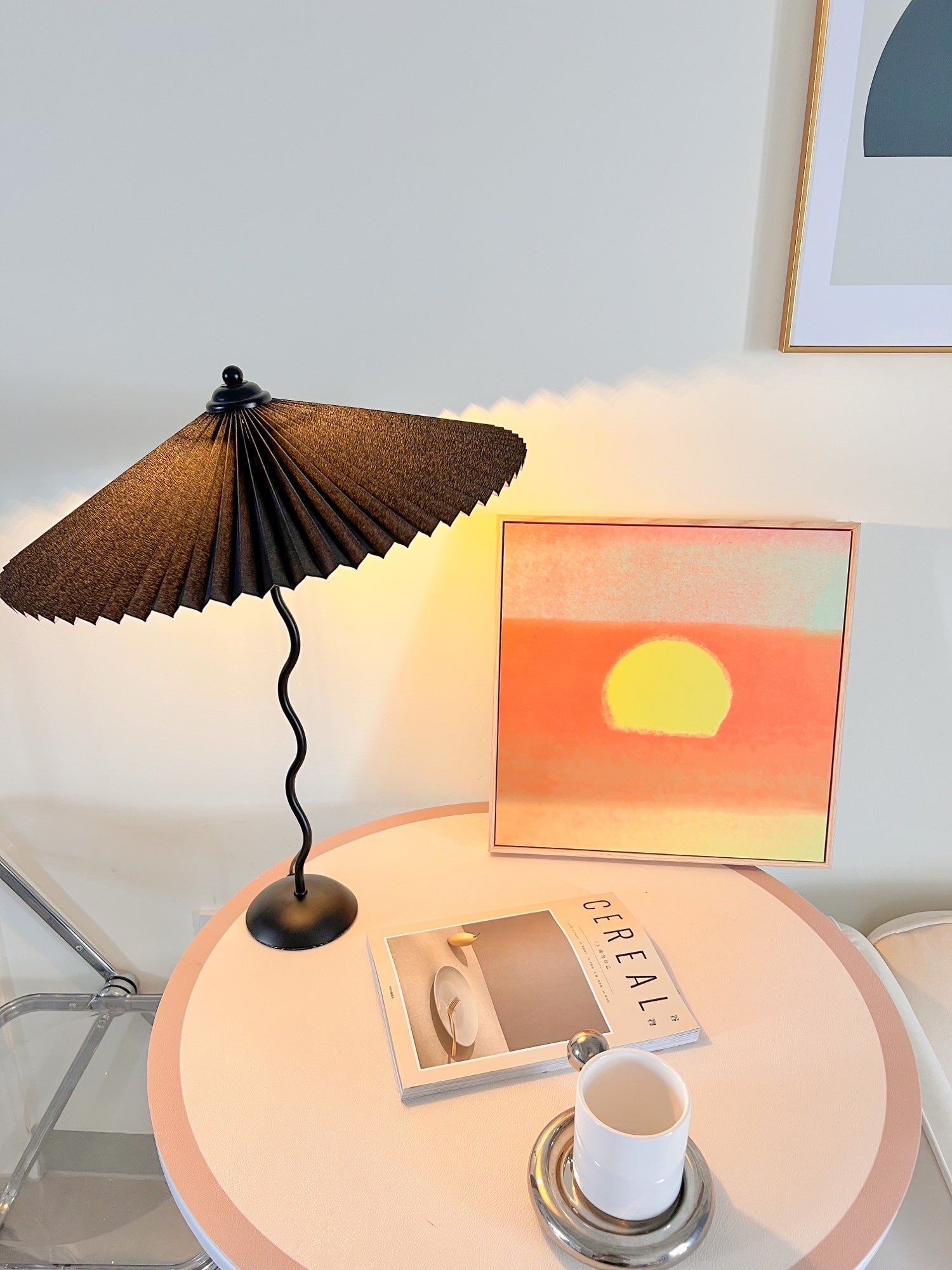 Rion Wavy Table Lamp