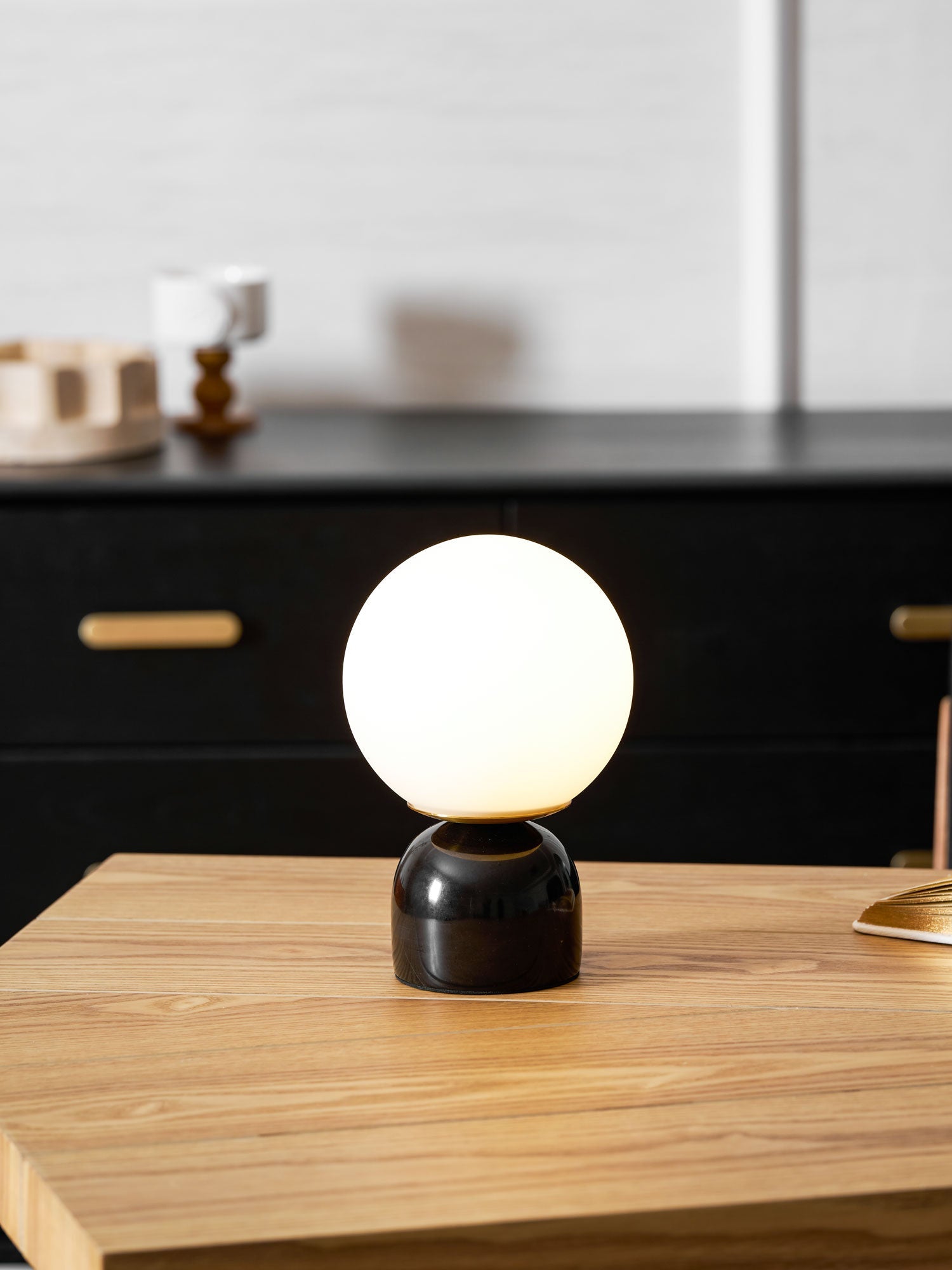 Okavo Globe Table Lamp