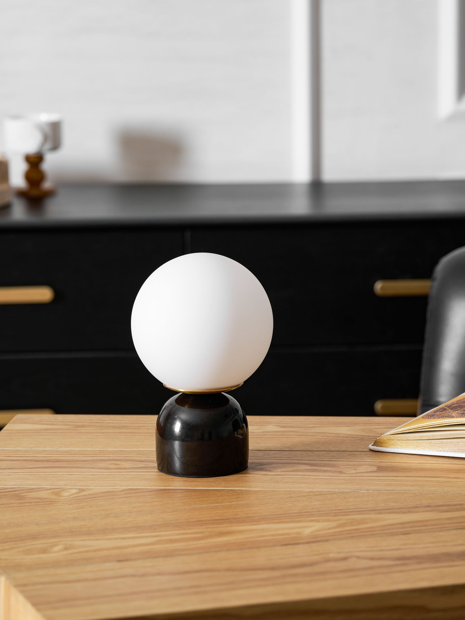 Okavo Globe Table Lamp