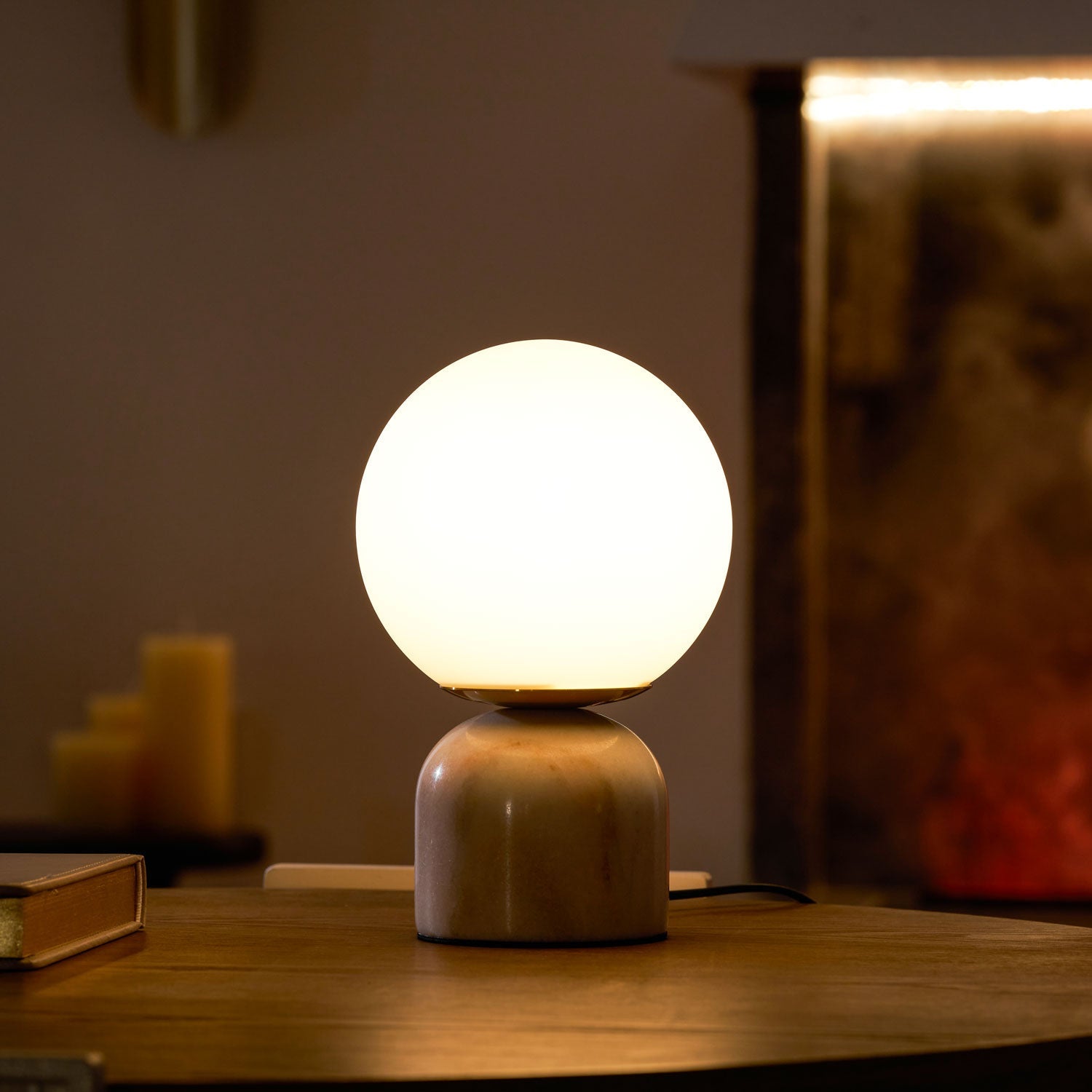 Okavo Globe Table Lamp