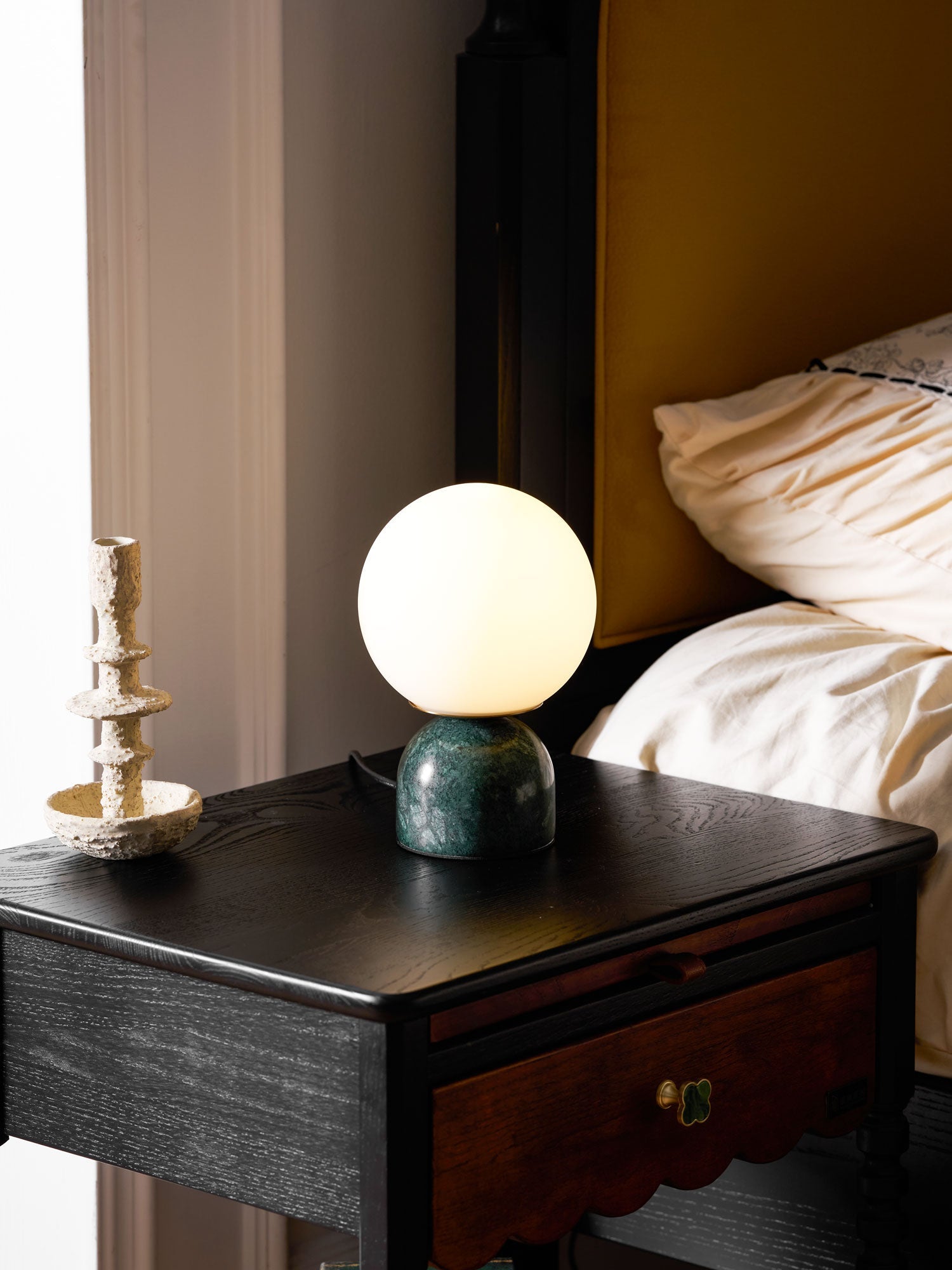 Okavo Globe Table Lamp