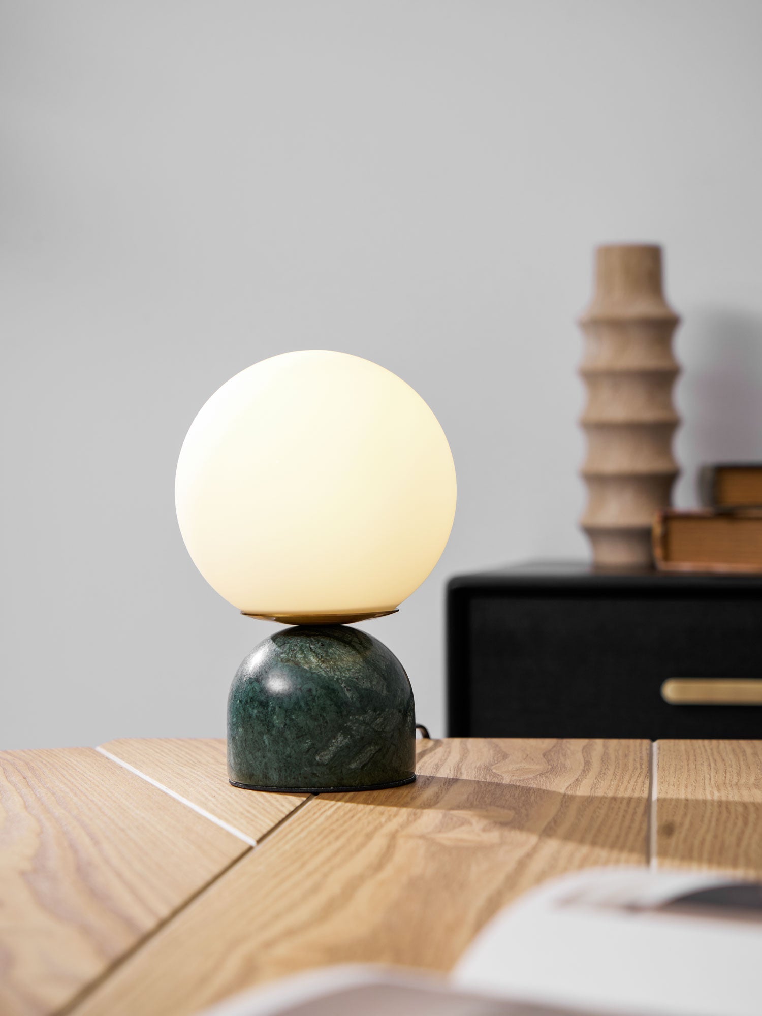 Okavo Globe Table Lamp