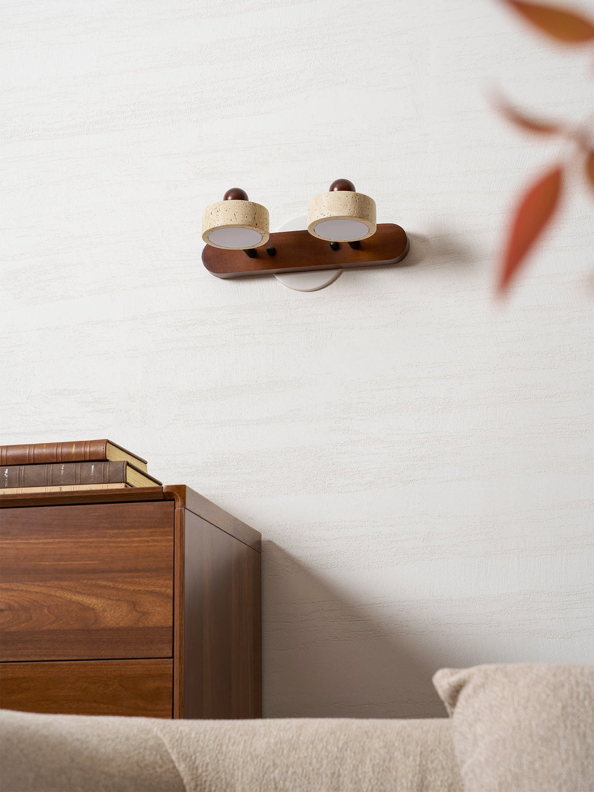 Yaralanon Outdoor Wall Light
