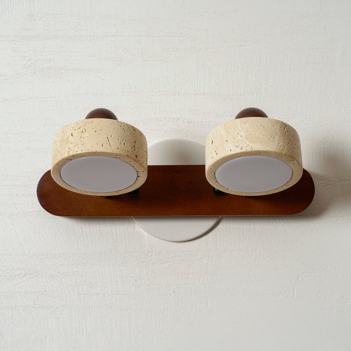 Yaralanon Outdoor Wall Light
