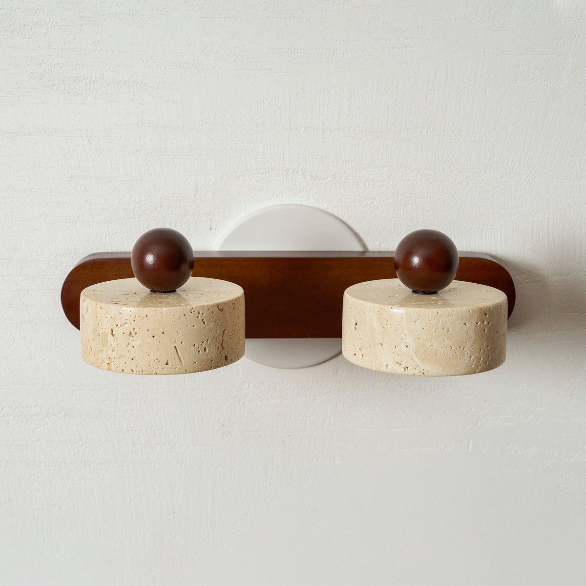 Yaralanon Outdoor Wall Light