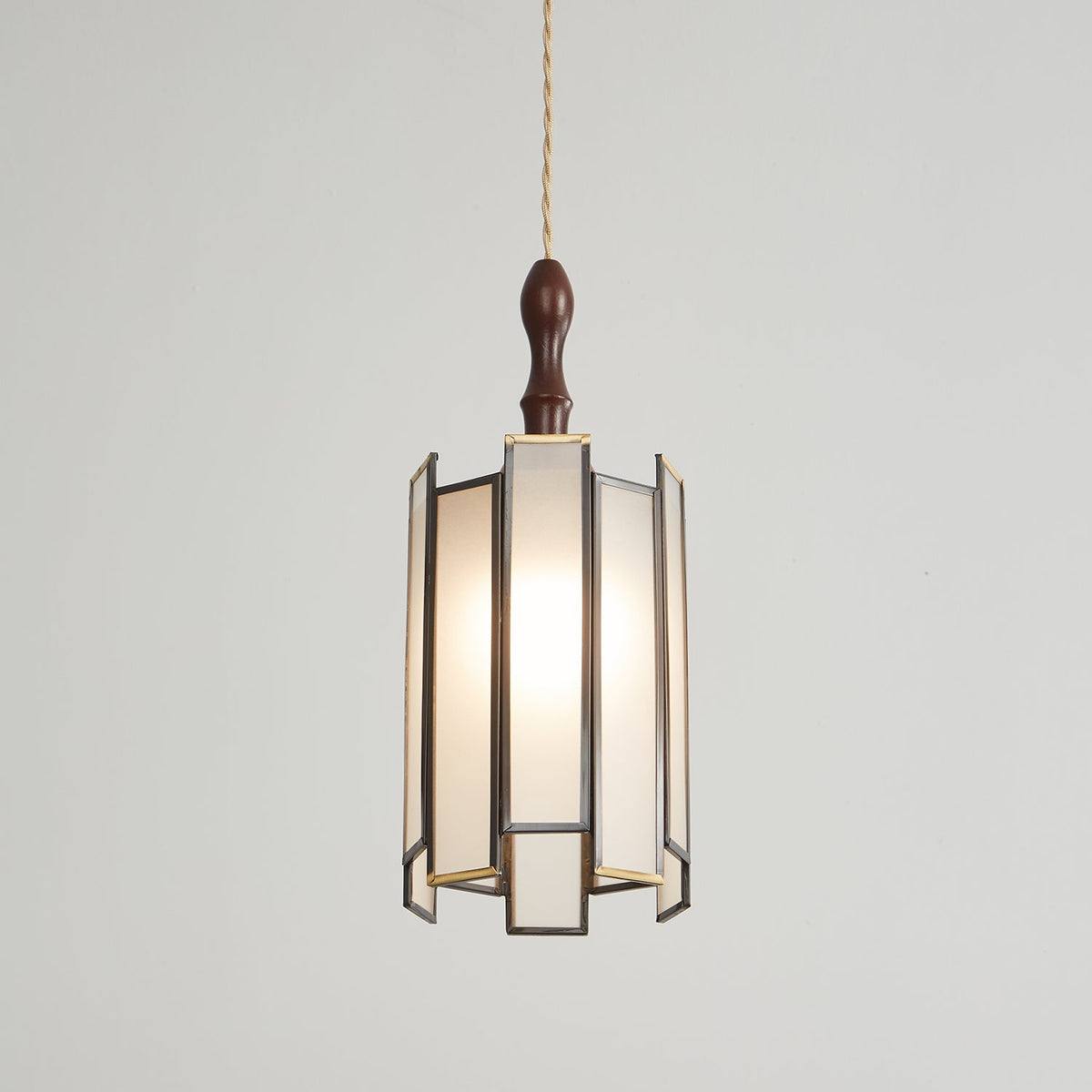 Tiffany Stained Glass Pendant Lamp - Vakkerlight