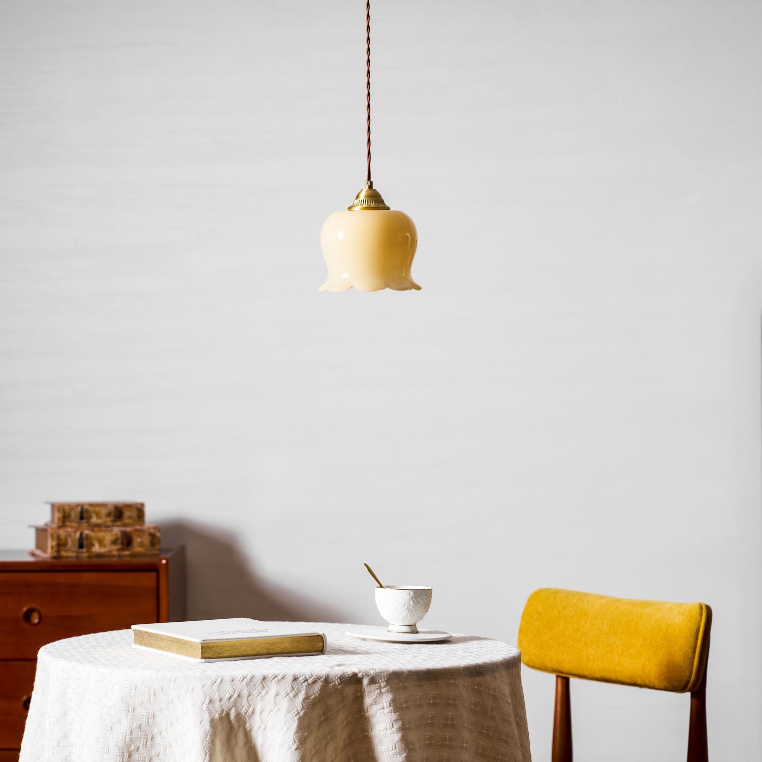Emaley Flower Pendant Light