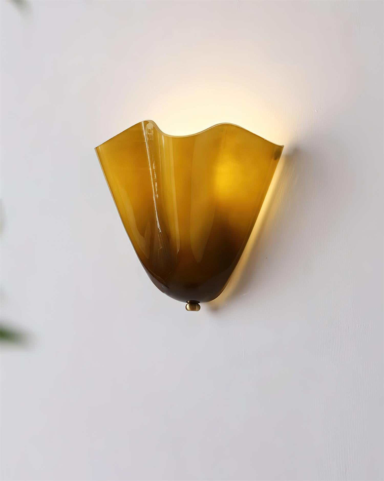 Emuna Shell shape Wall Light