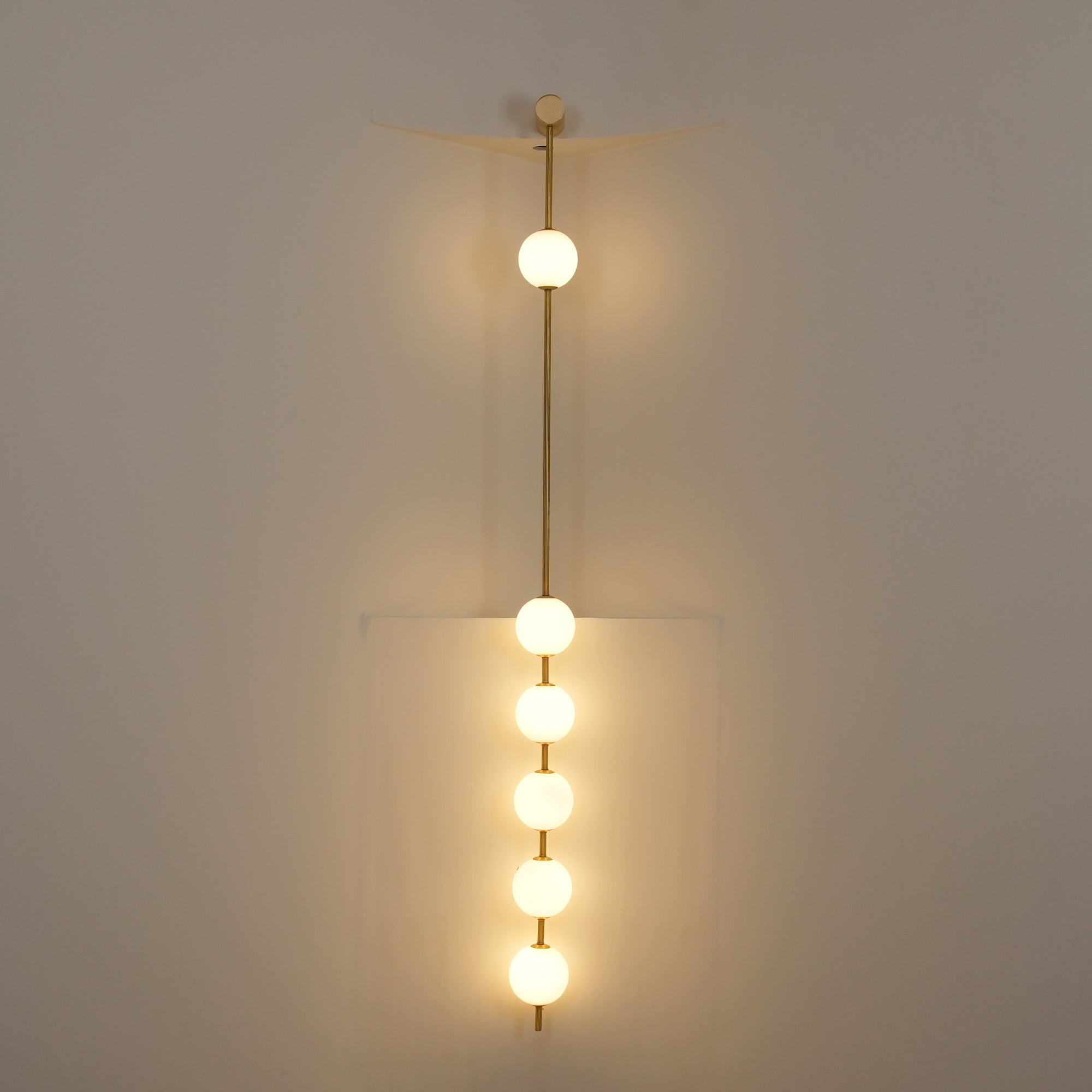 Roton Globe Wall Light