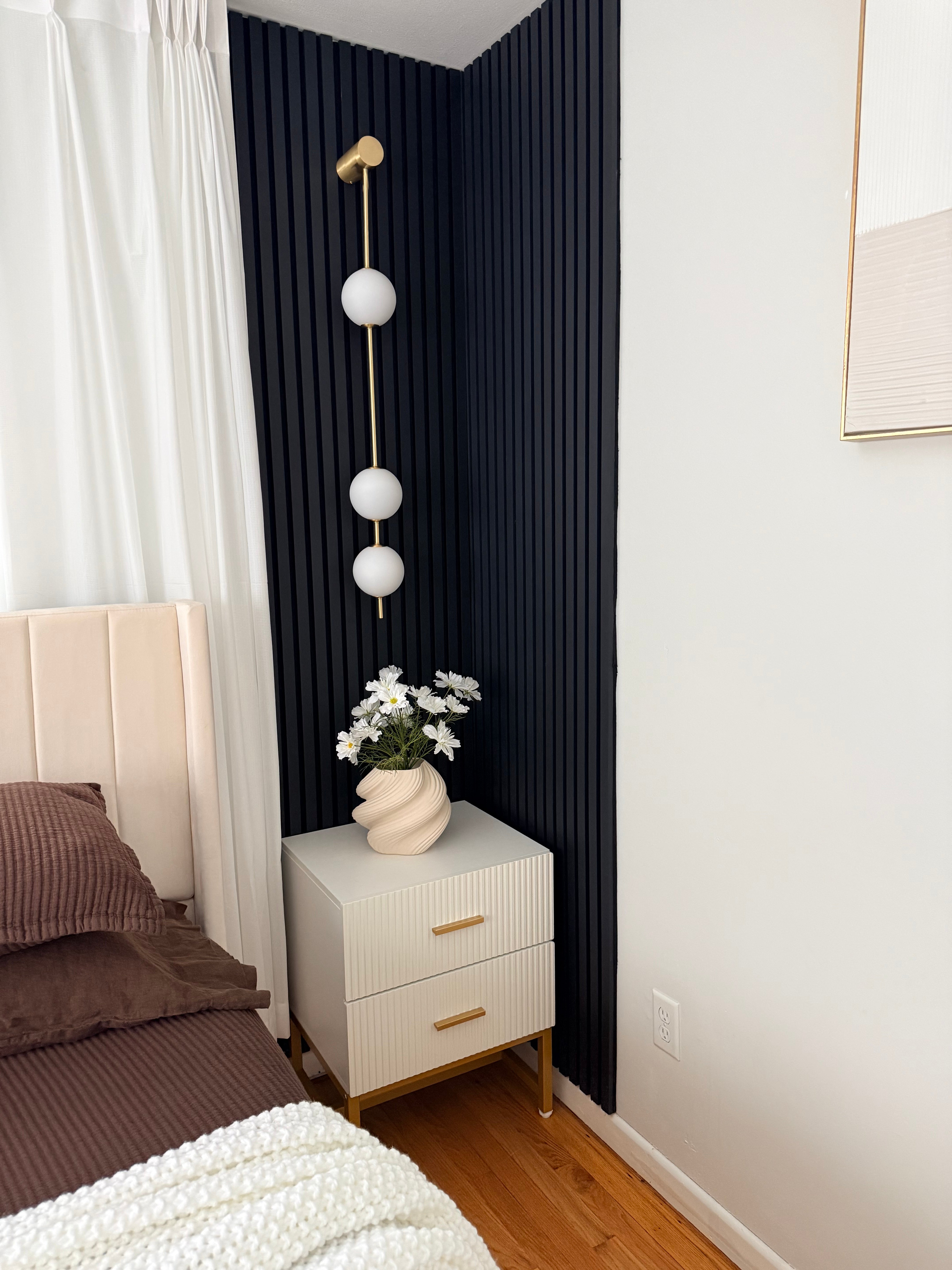 Roton Globe Wall Light