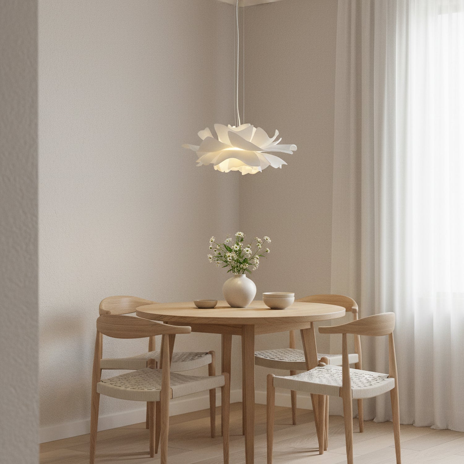 Oakin Lotus Pendant Light