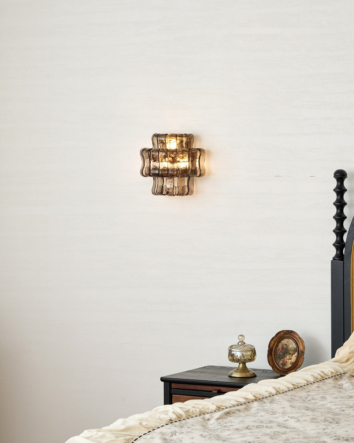 Foxle Ribbed Wall Light