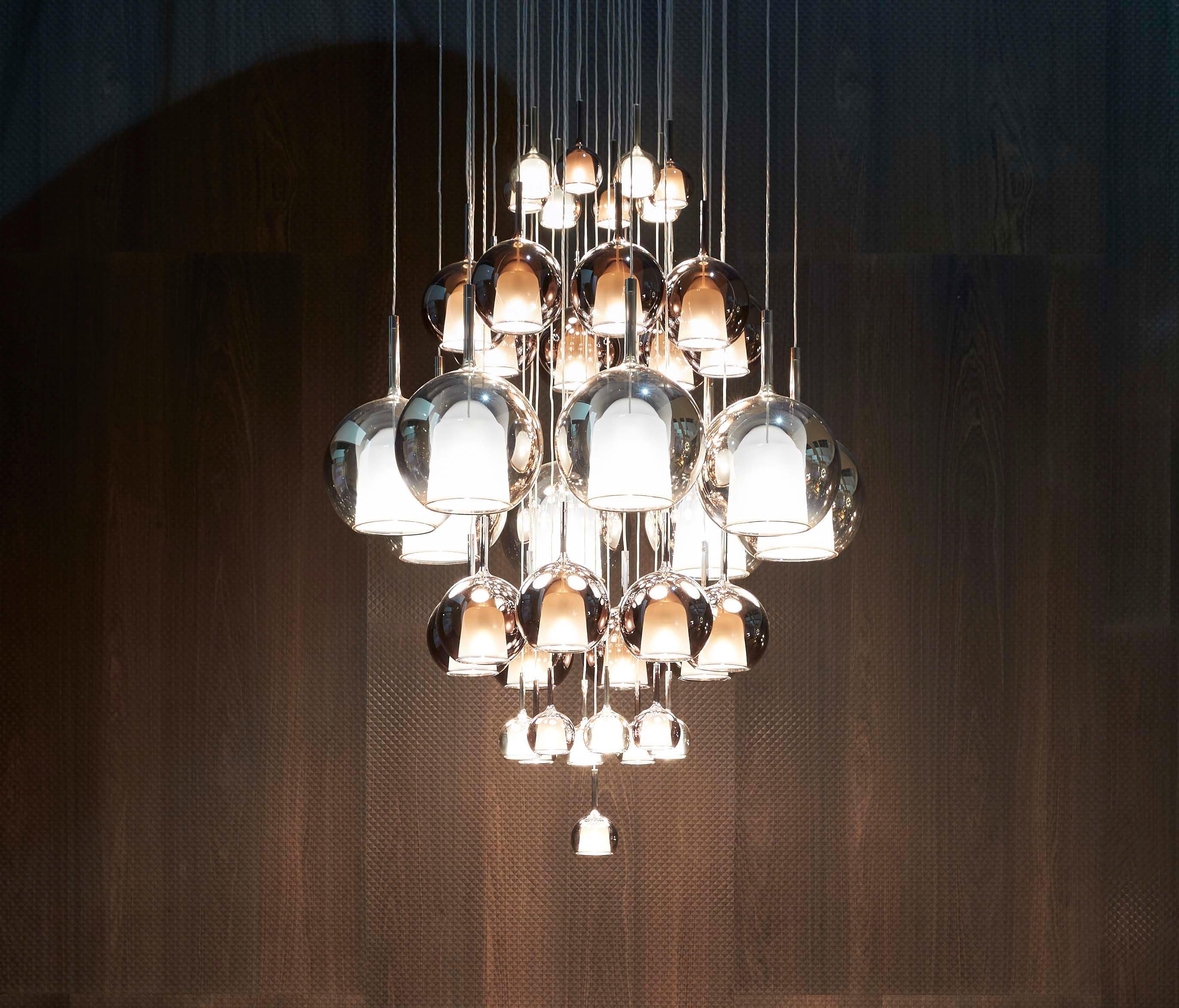 Vyreno Globe Pendant Light