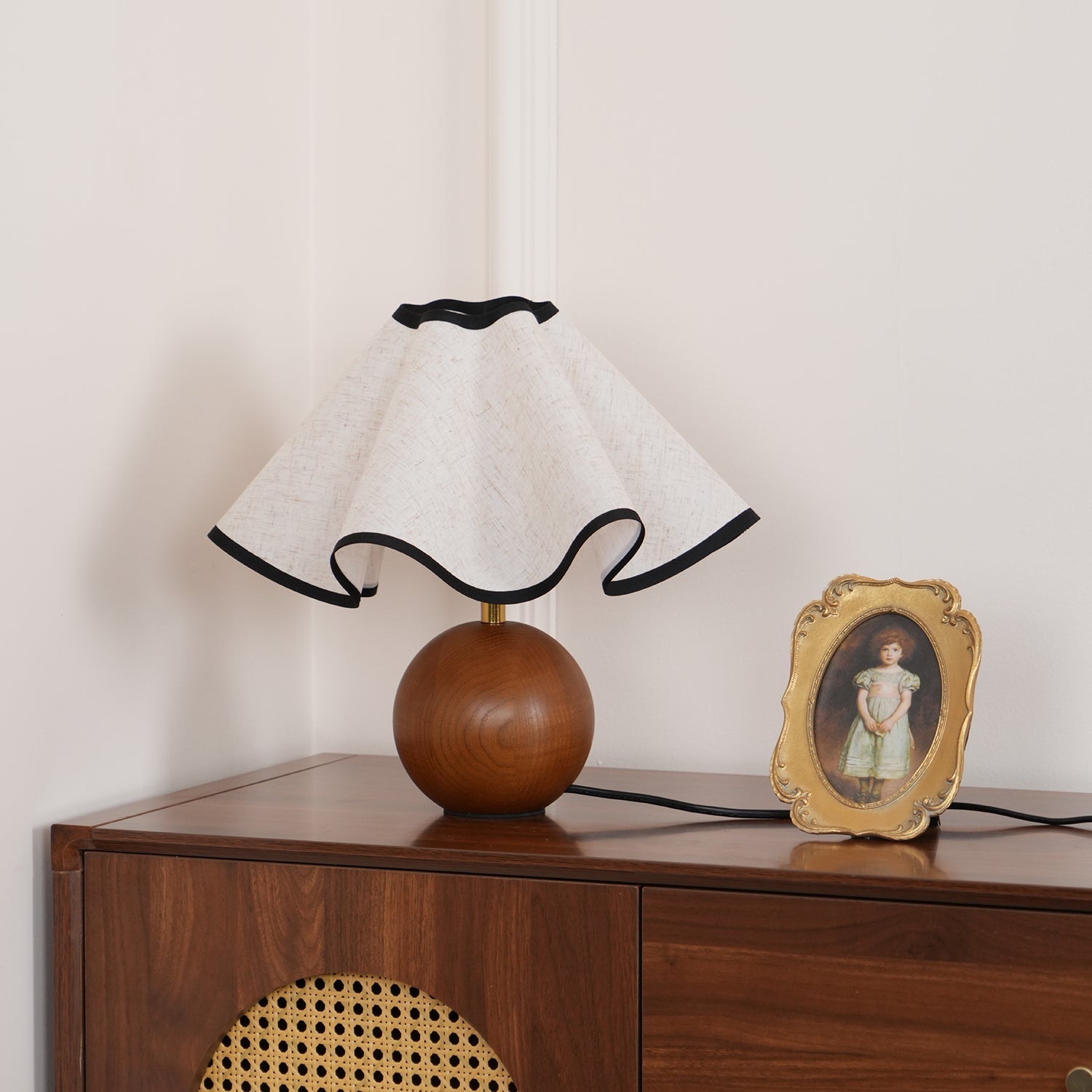 Melto Wave Table Lamp