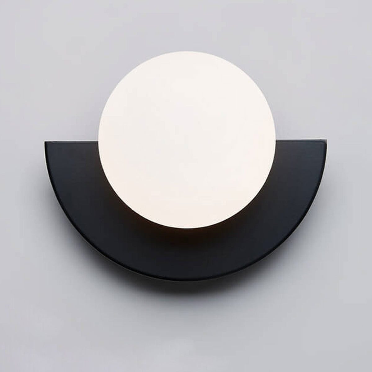 Lioon Globe Wall Light