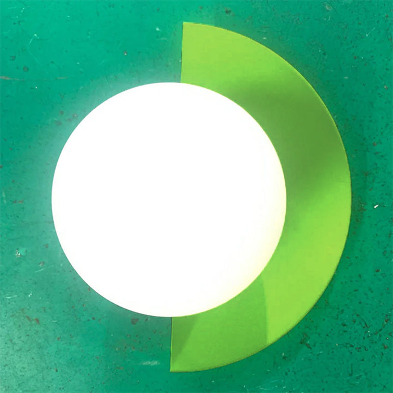 Lioon Globe Wall Light