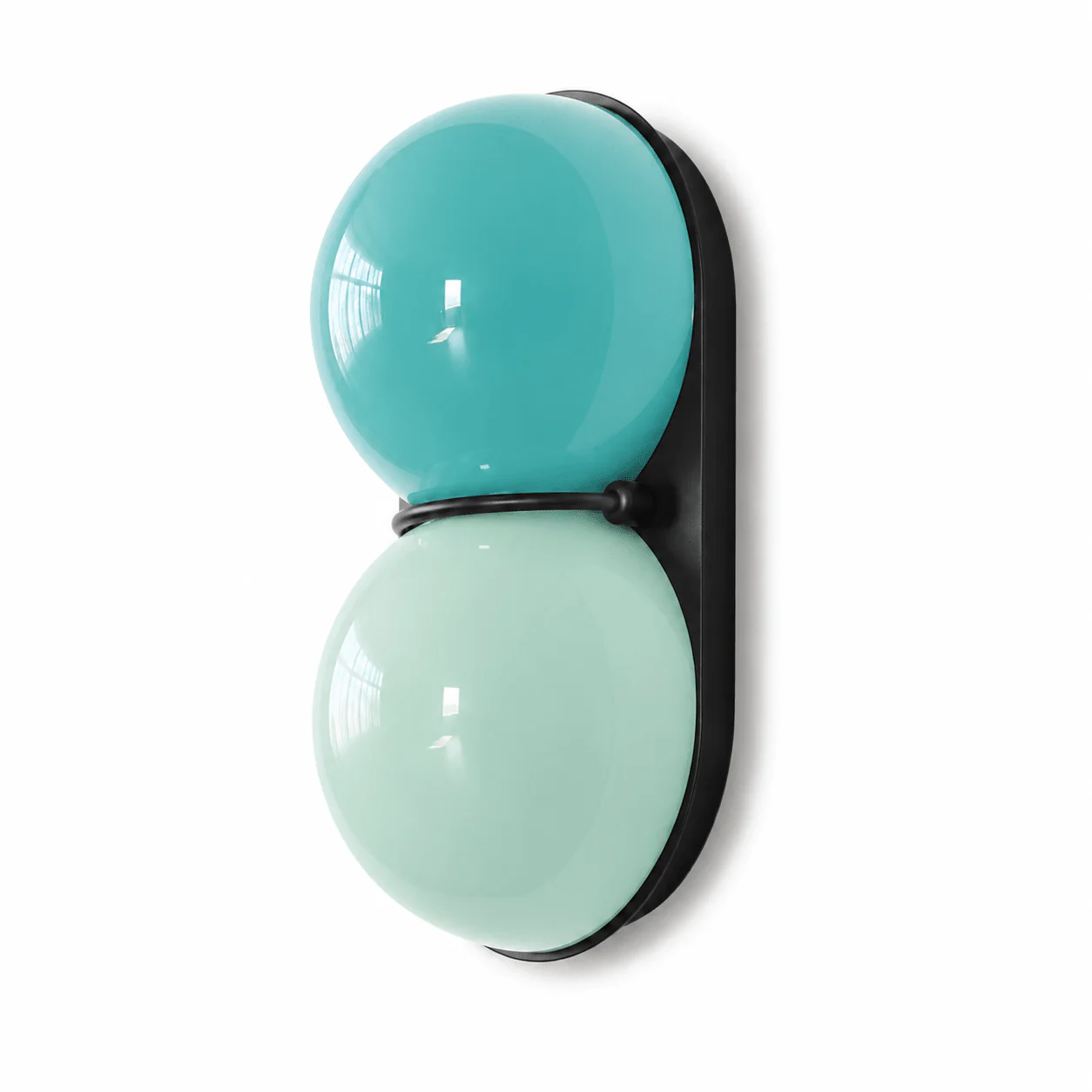 Akroia Wall Light