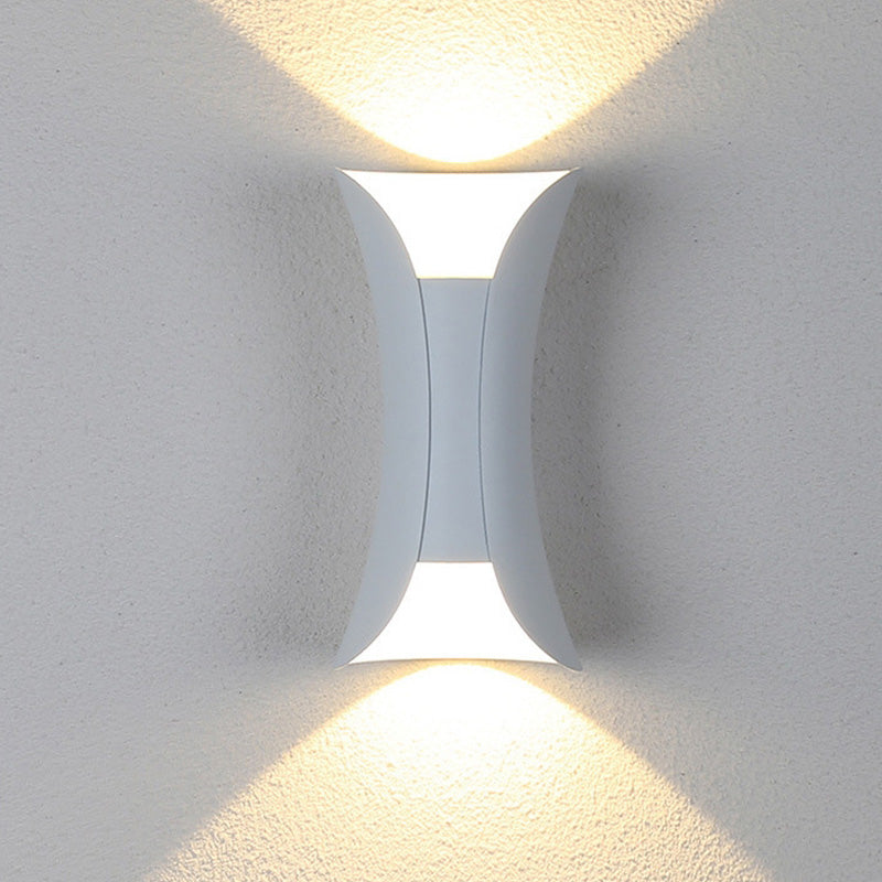 Talivenro Outdoor Wall Light