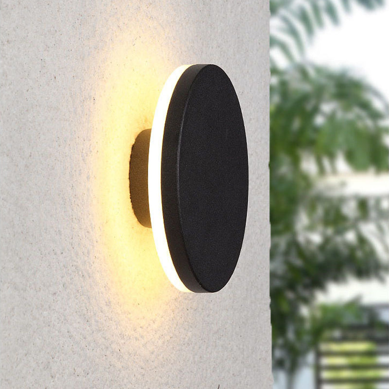 Axanson Outdoor Wall Light