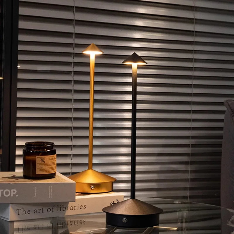 Noaerum Cone Table Lamp