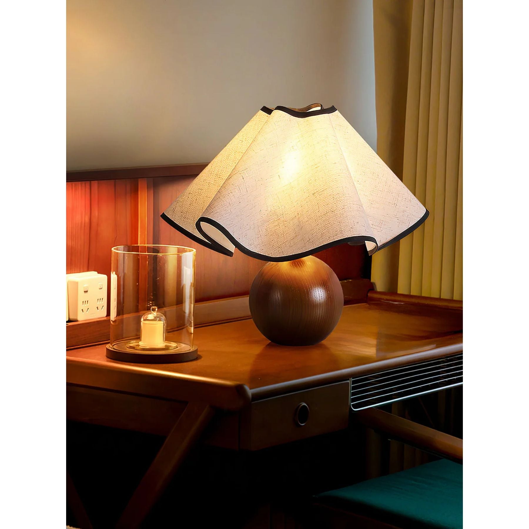 Melto Wave Table Lamp