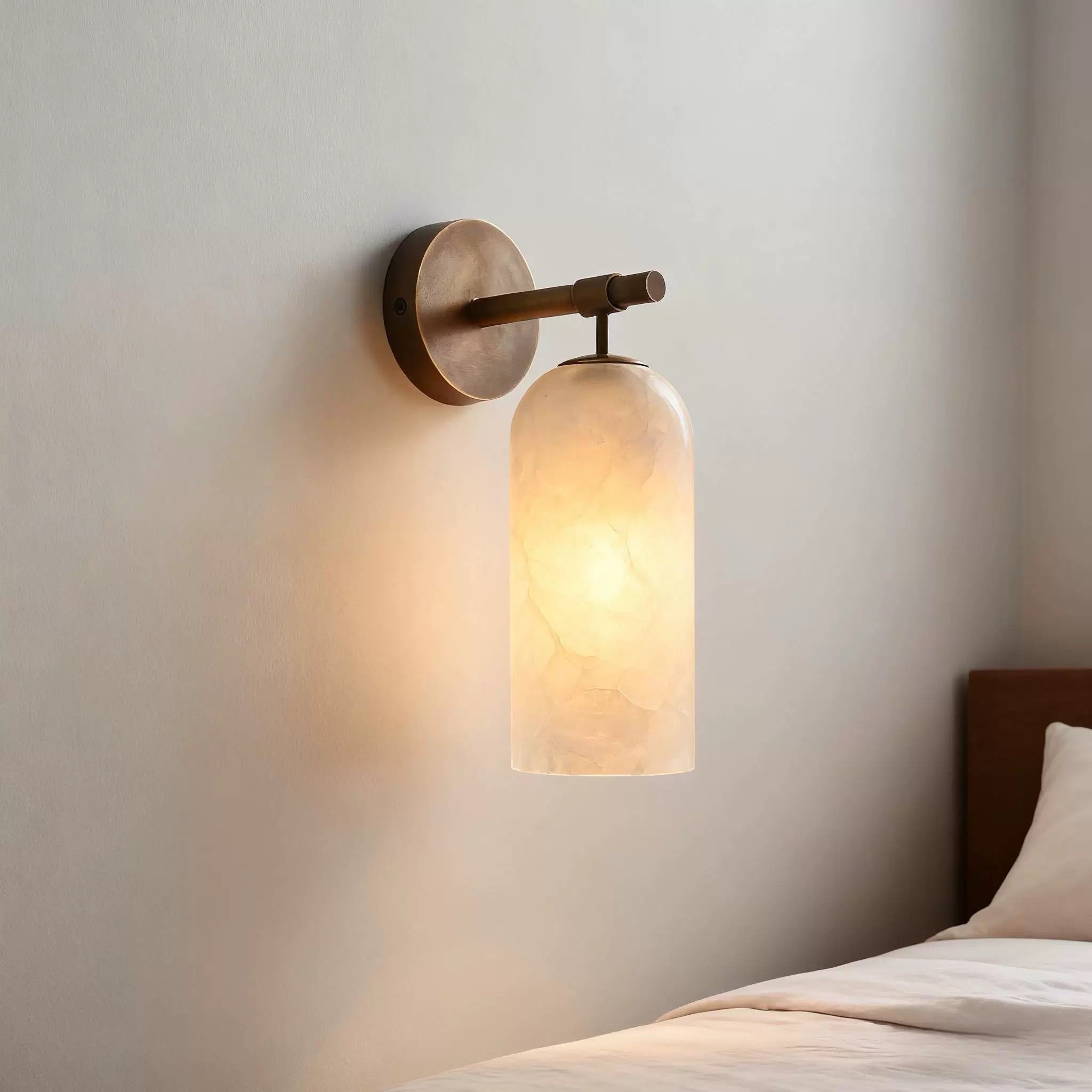 Velaton Wall Light
