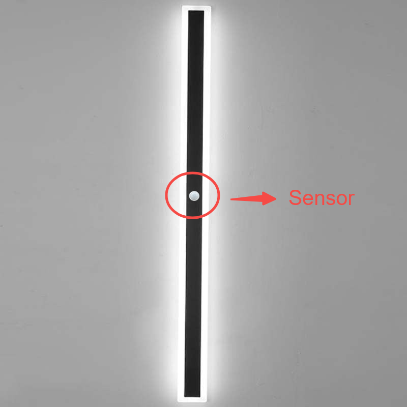 Quinlen Outdoor Wall Light