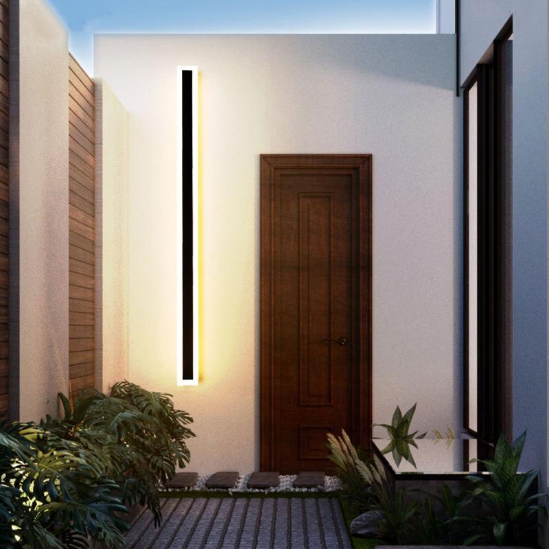 Quinlen Outdoor Wall Light