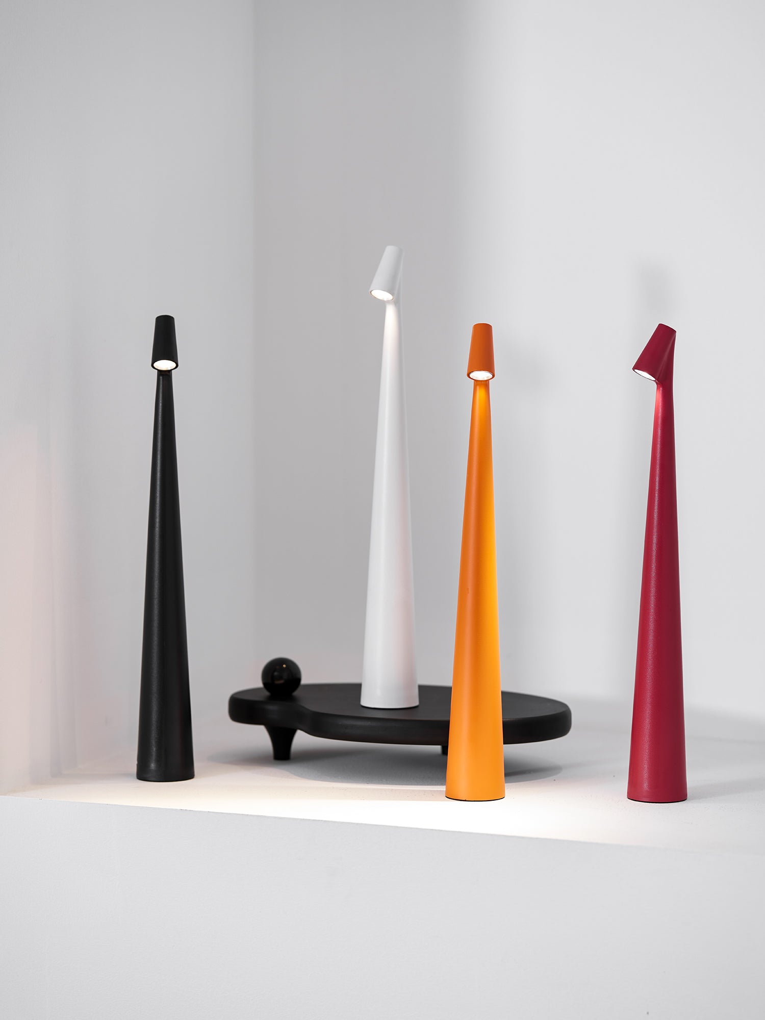 Junoio Table Lamp