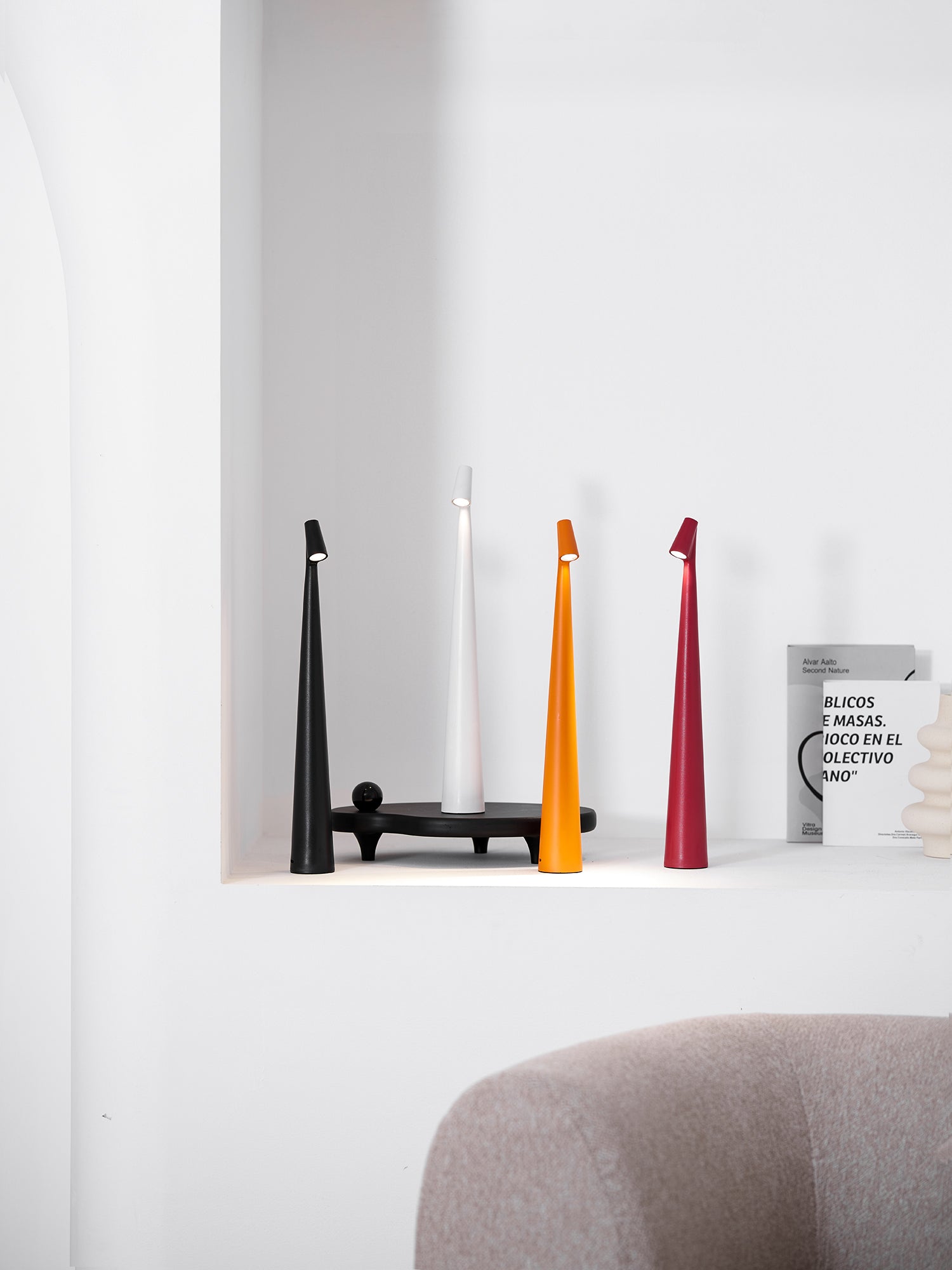 Junoio Table Lamp