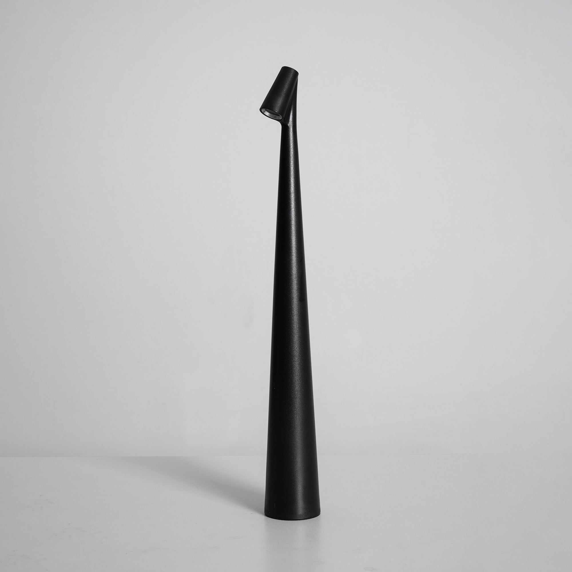 Junoio Table Lamp