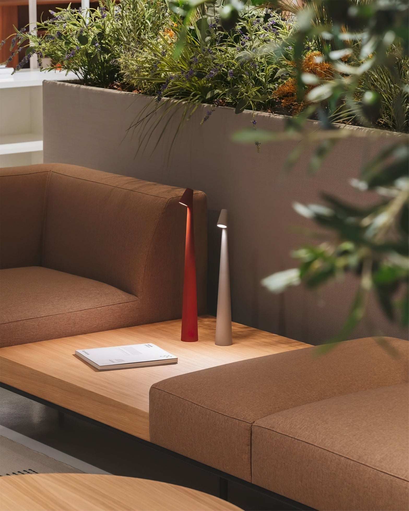 Junoio Table Lamp