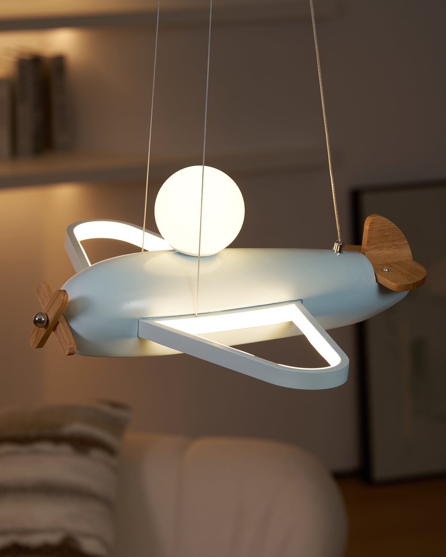 Emlo Airplane Pendant Light