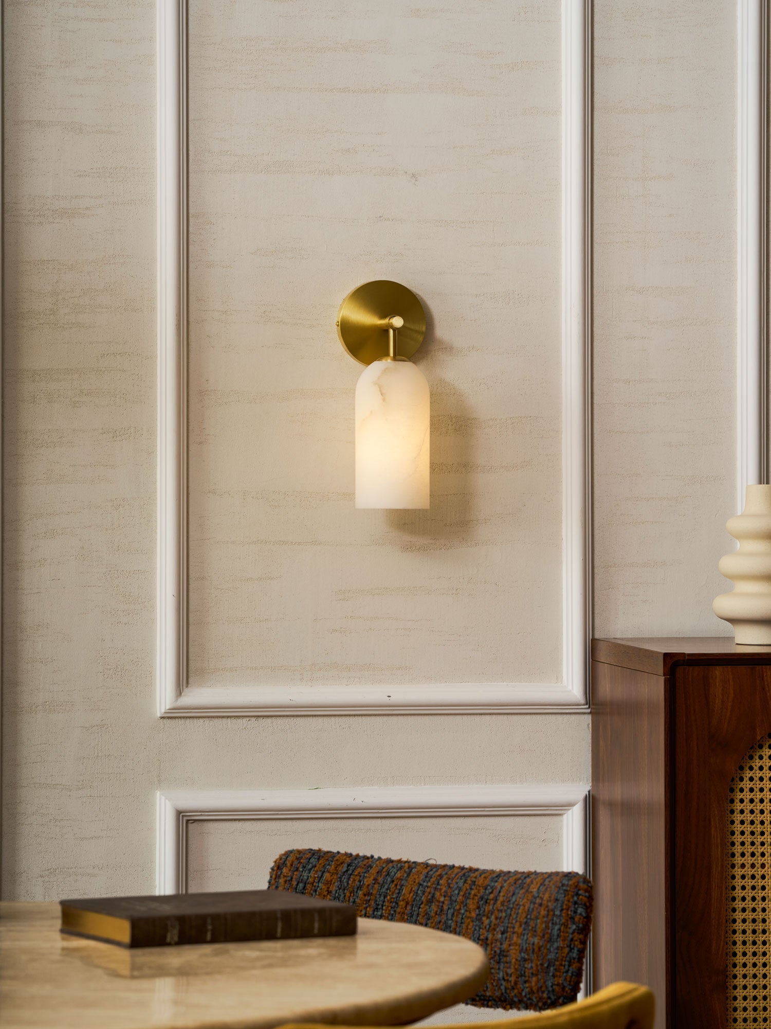 Velaton Wall Light