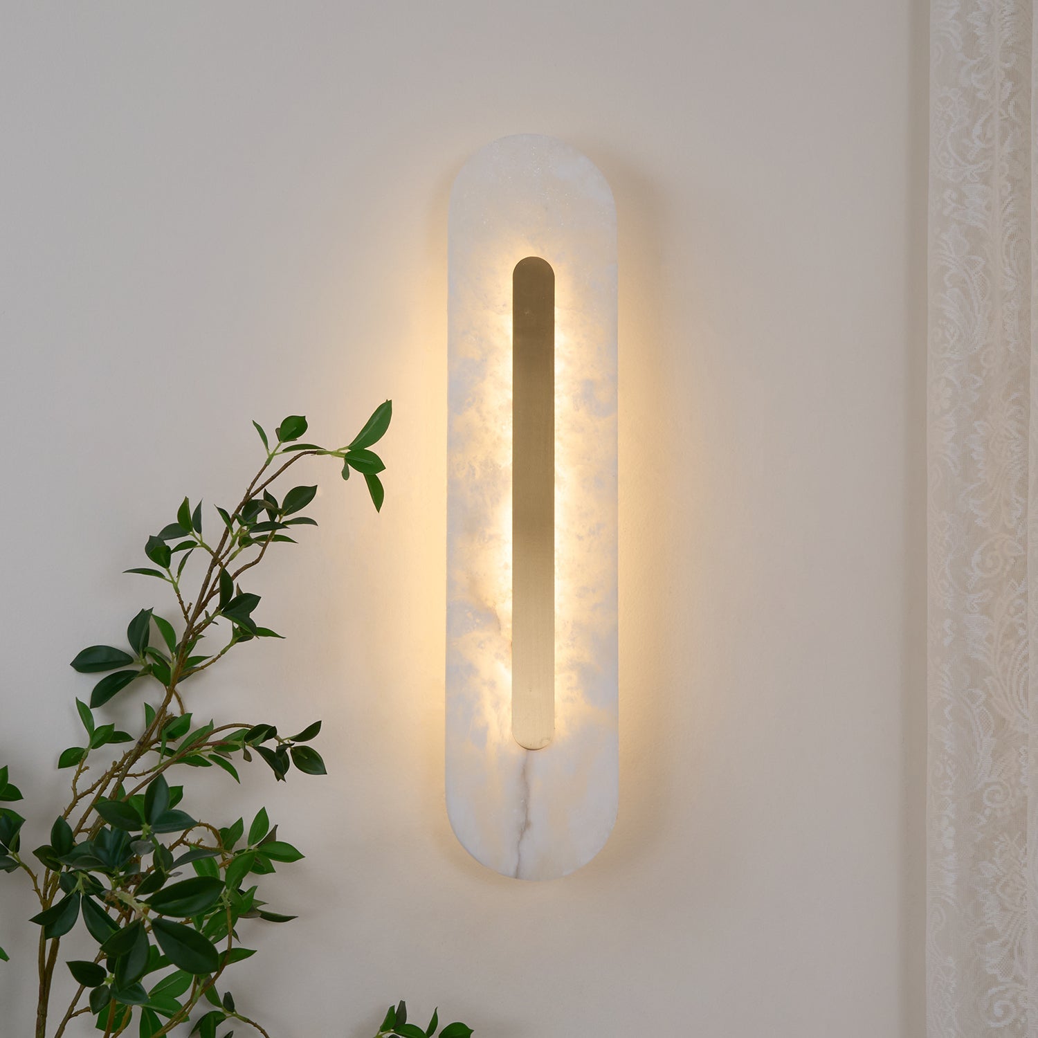 Avias Alabaster Wall Light