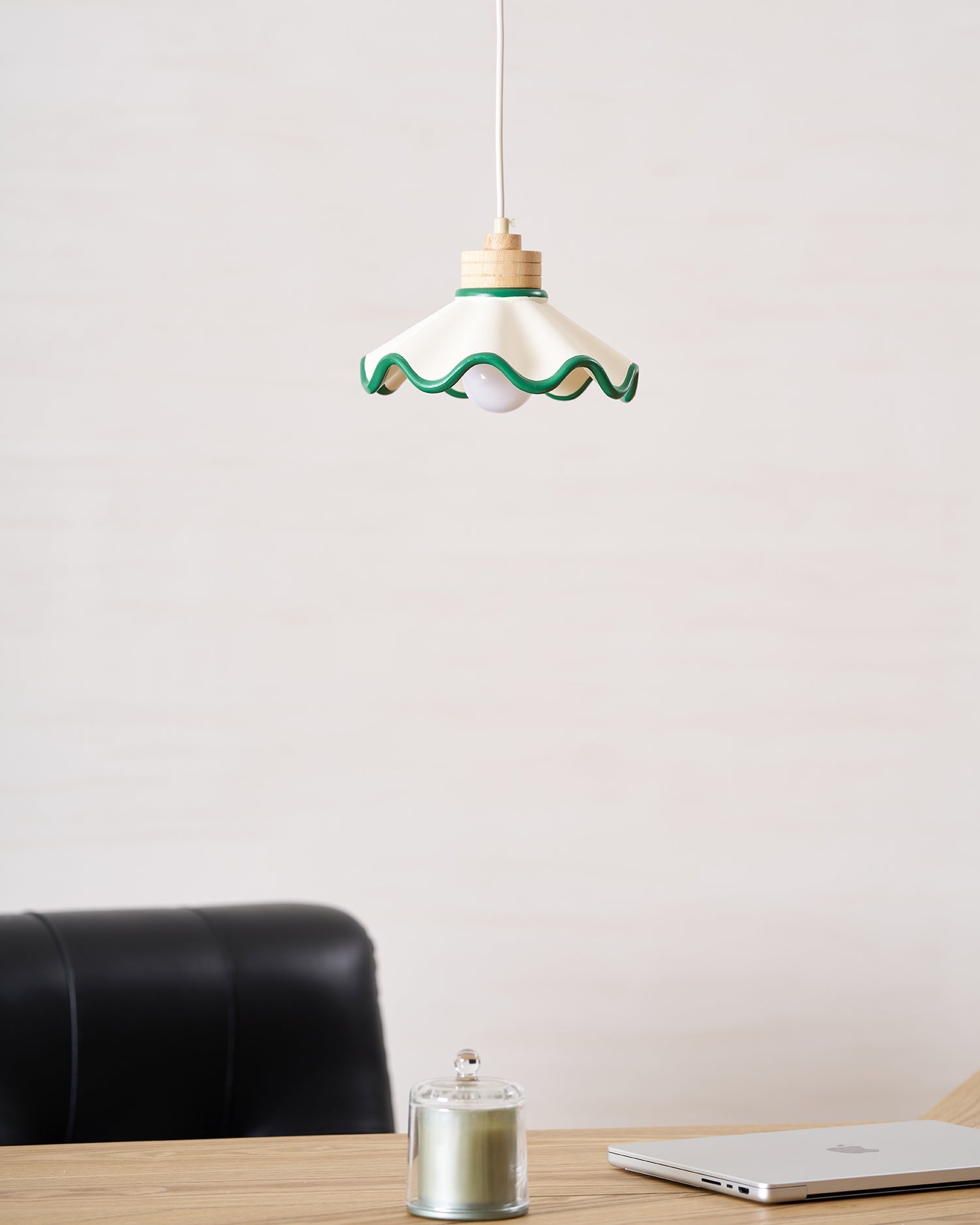 Halenoal Scalloped Pendant Light