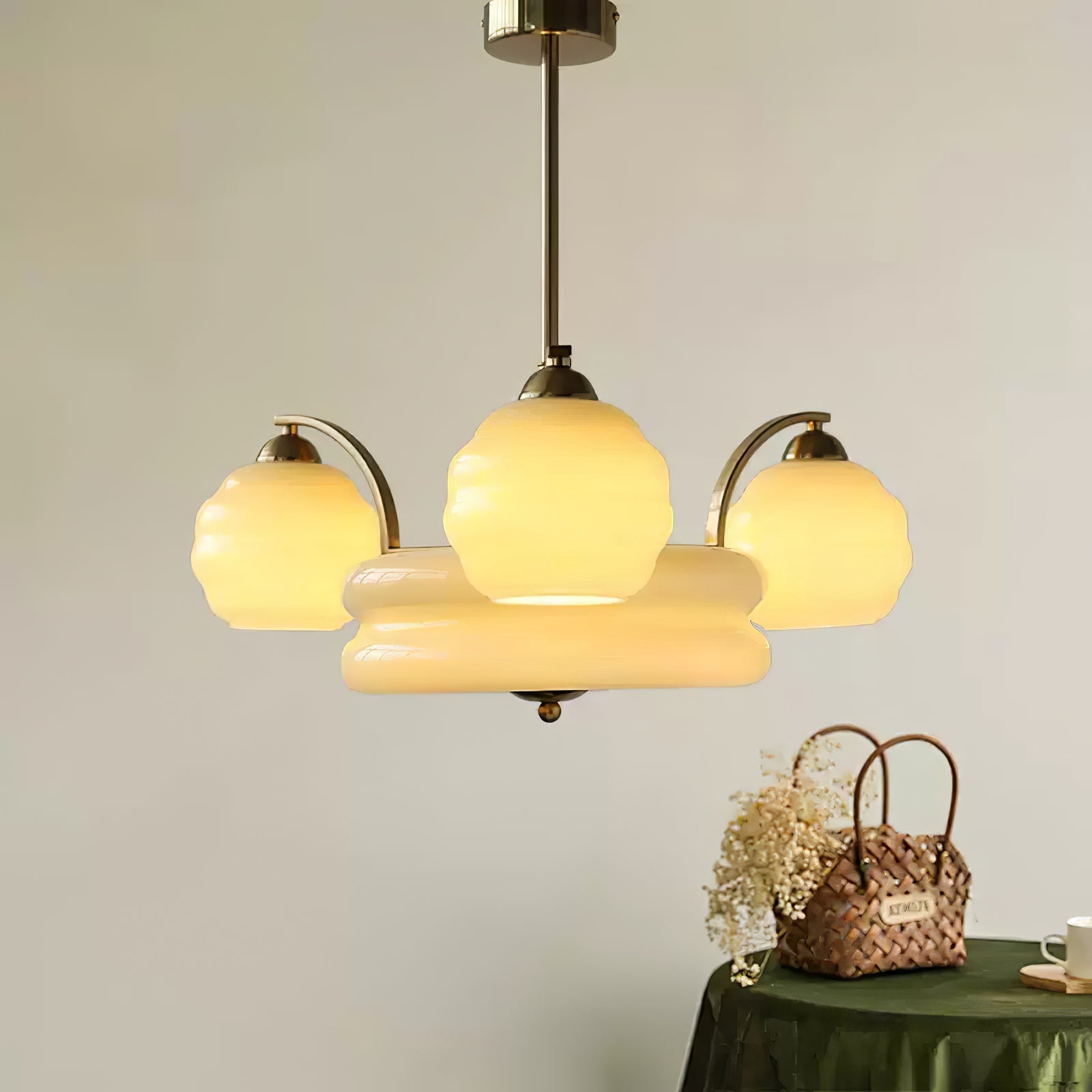 Virolania Vintage Chandelier