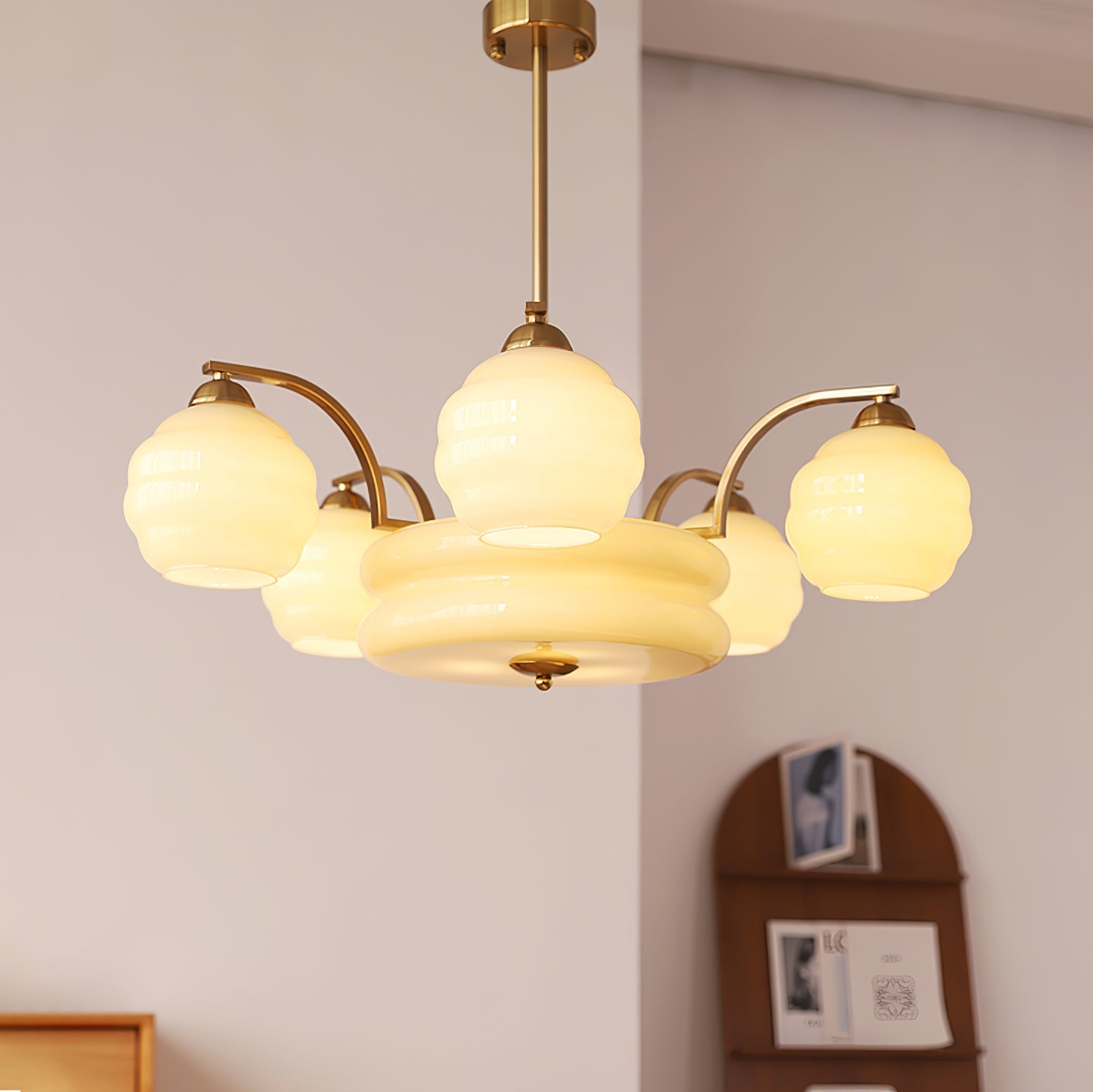 Virolania Vintage Chandelier