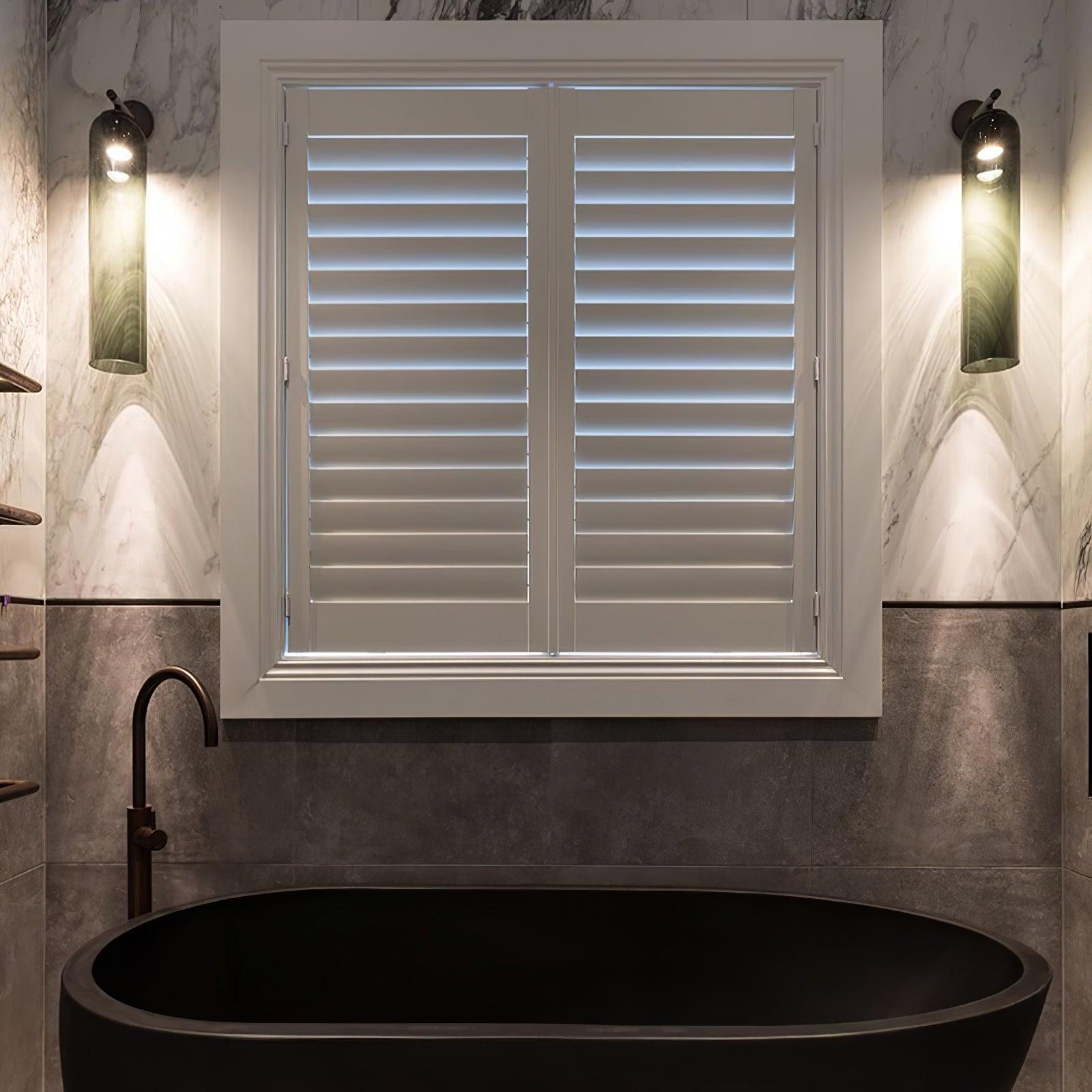 Larkar Tube Wall Light