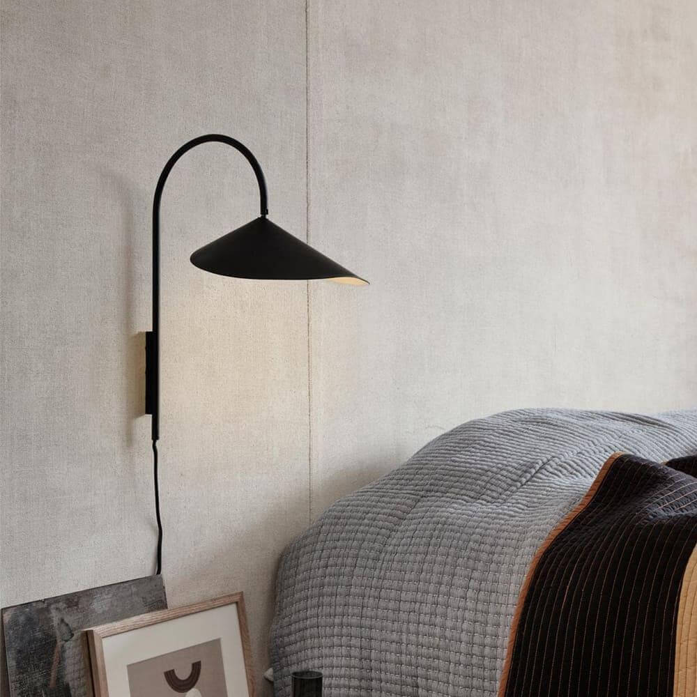 Solsoner Wall Light