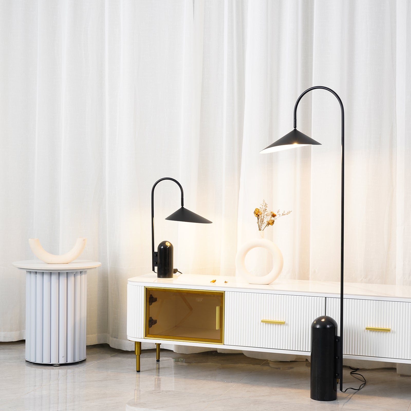 Sageeka Minimalist Floor Lamp