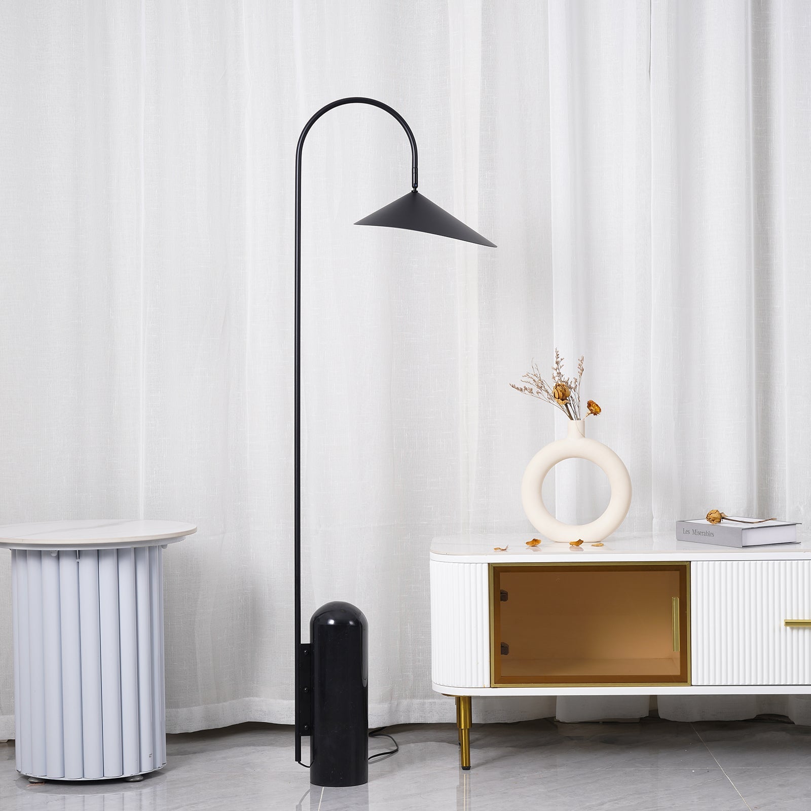 Sageeka Minimalist Floor Lamp
