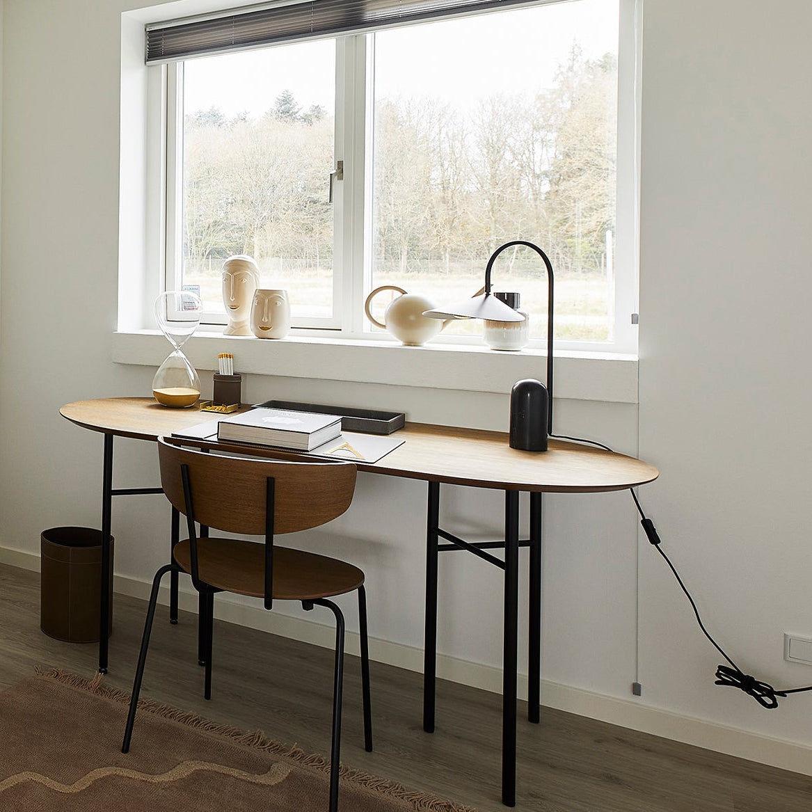 Axivale Minimalist Table Lamp