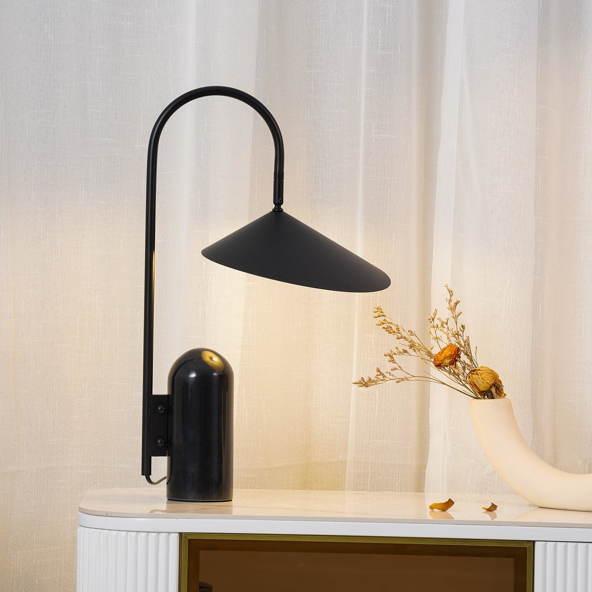 Axivale Minimalist Table Lamp