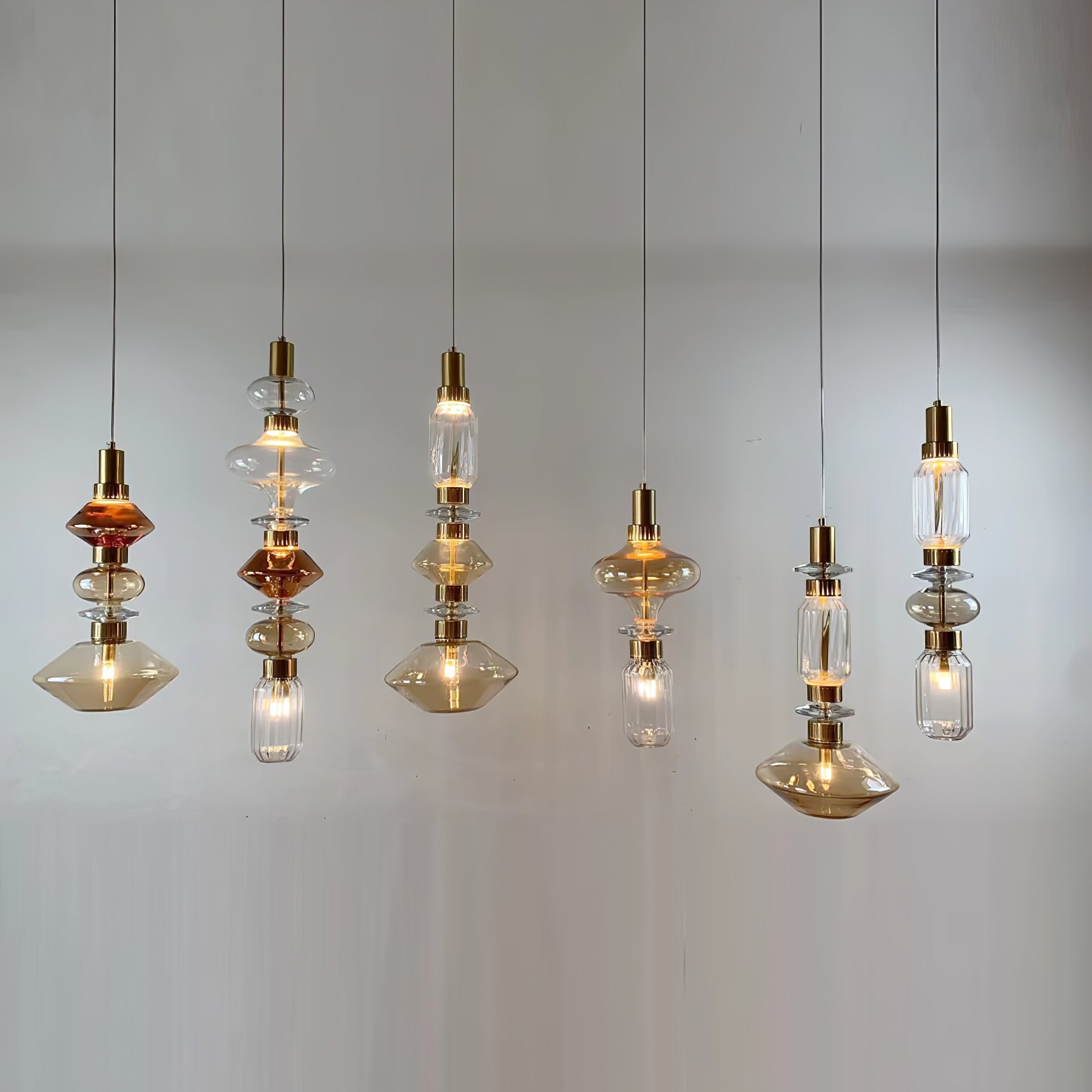 Liomium Pendant Light