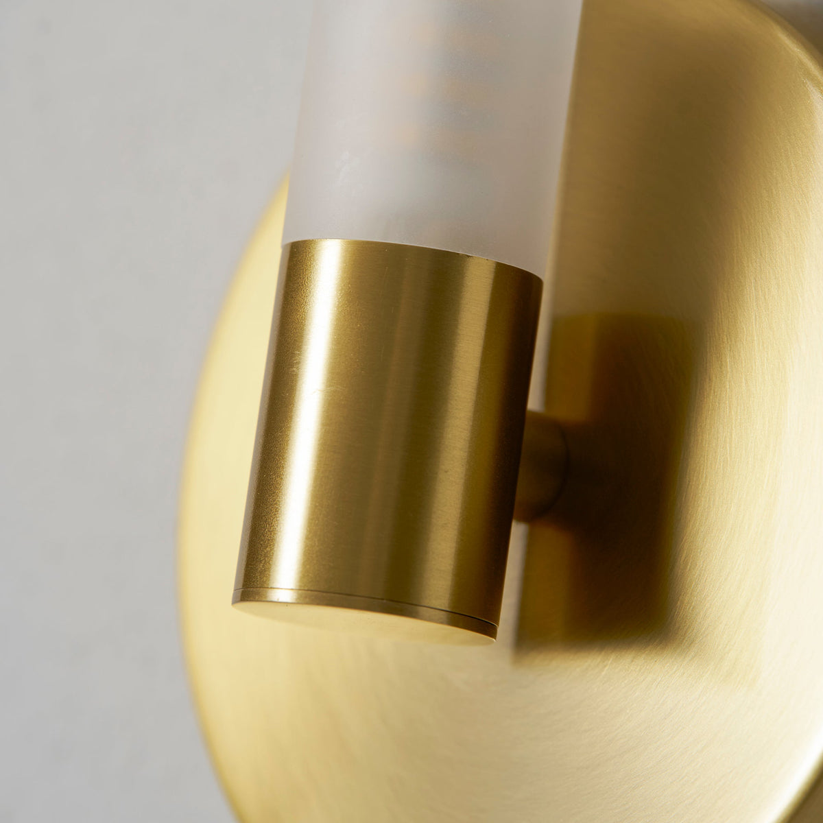 Kirocorum Modern Wall Light