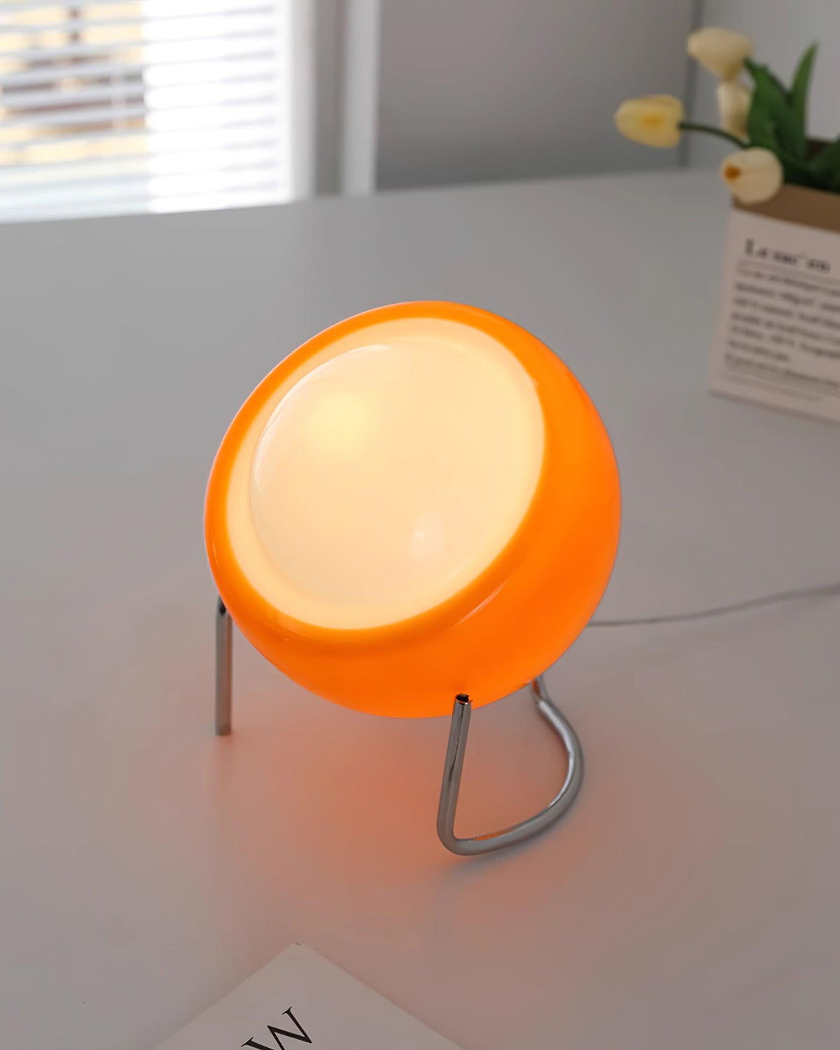 Soleyum Table Lamp
