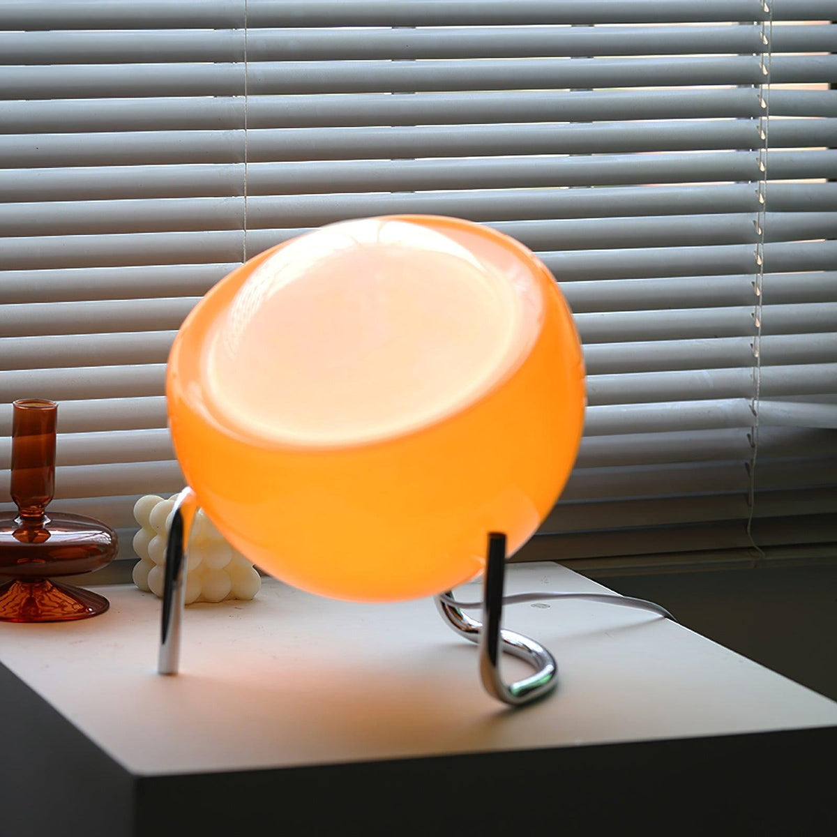 Soleyum Table Lamp