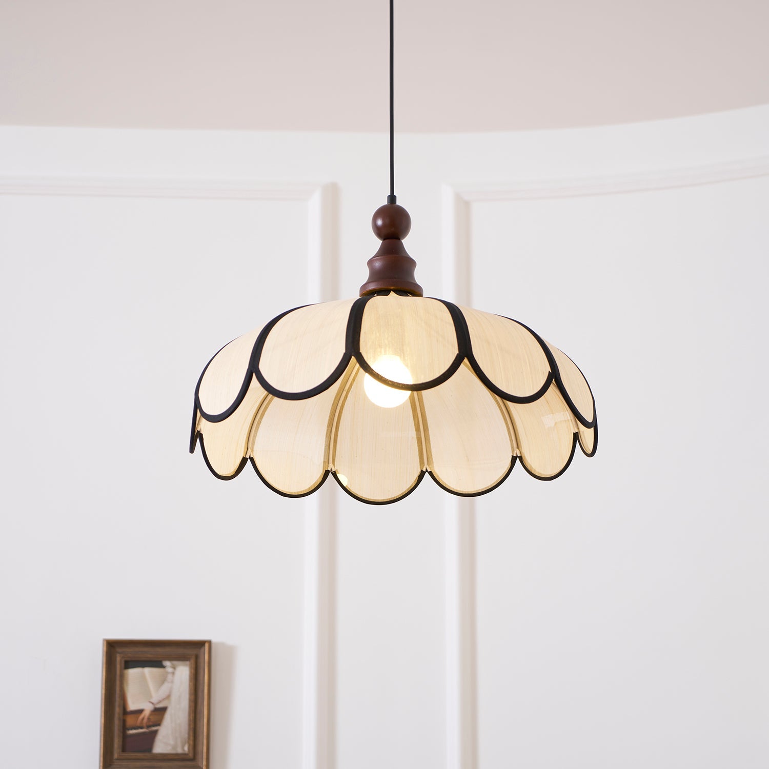 Oriay Scalloped Pendant Light