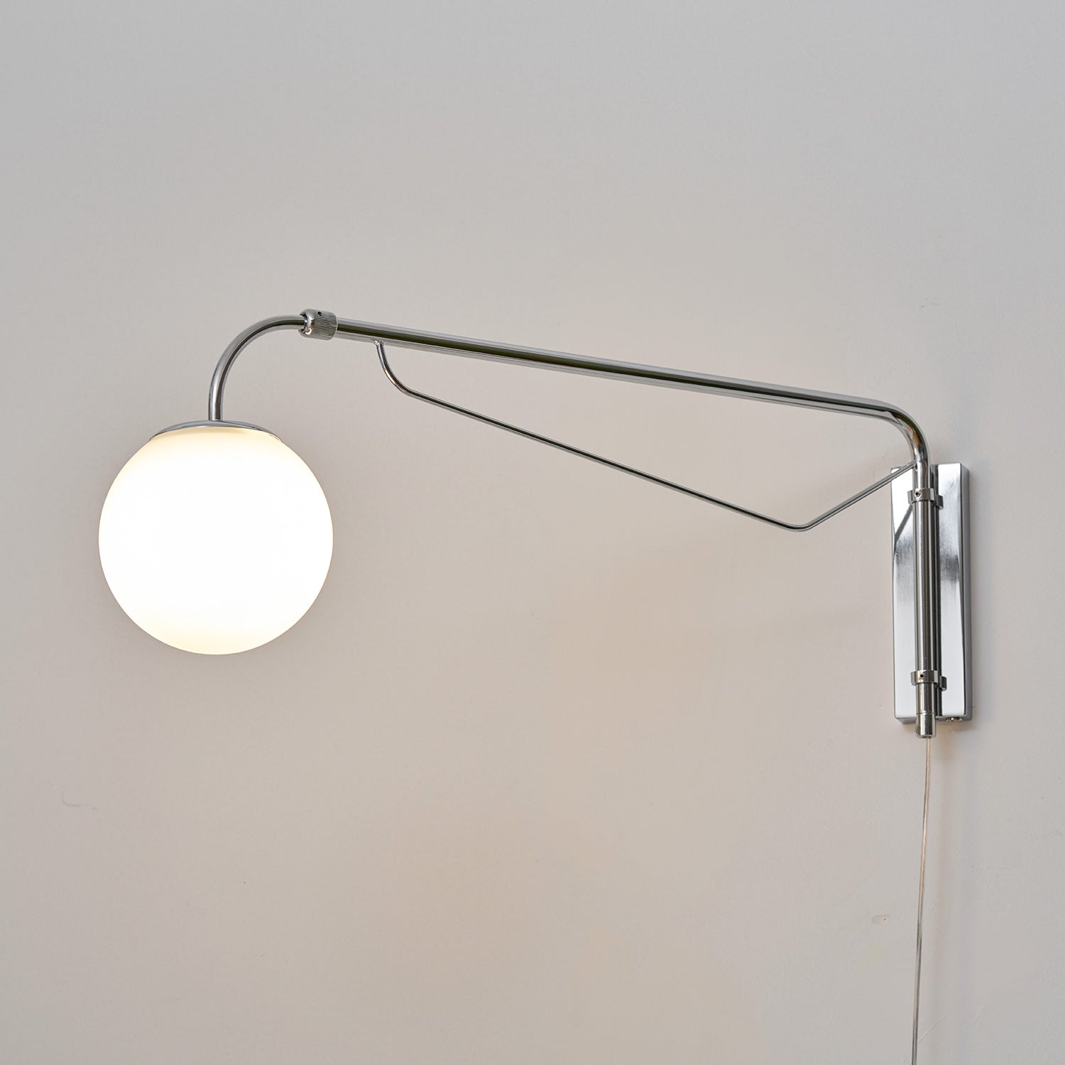 Coveli Adjustable Wall Light